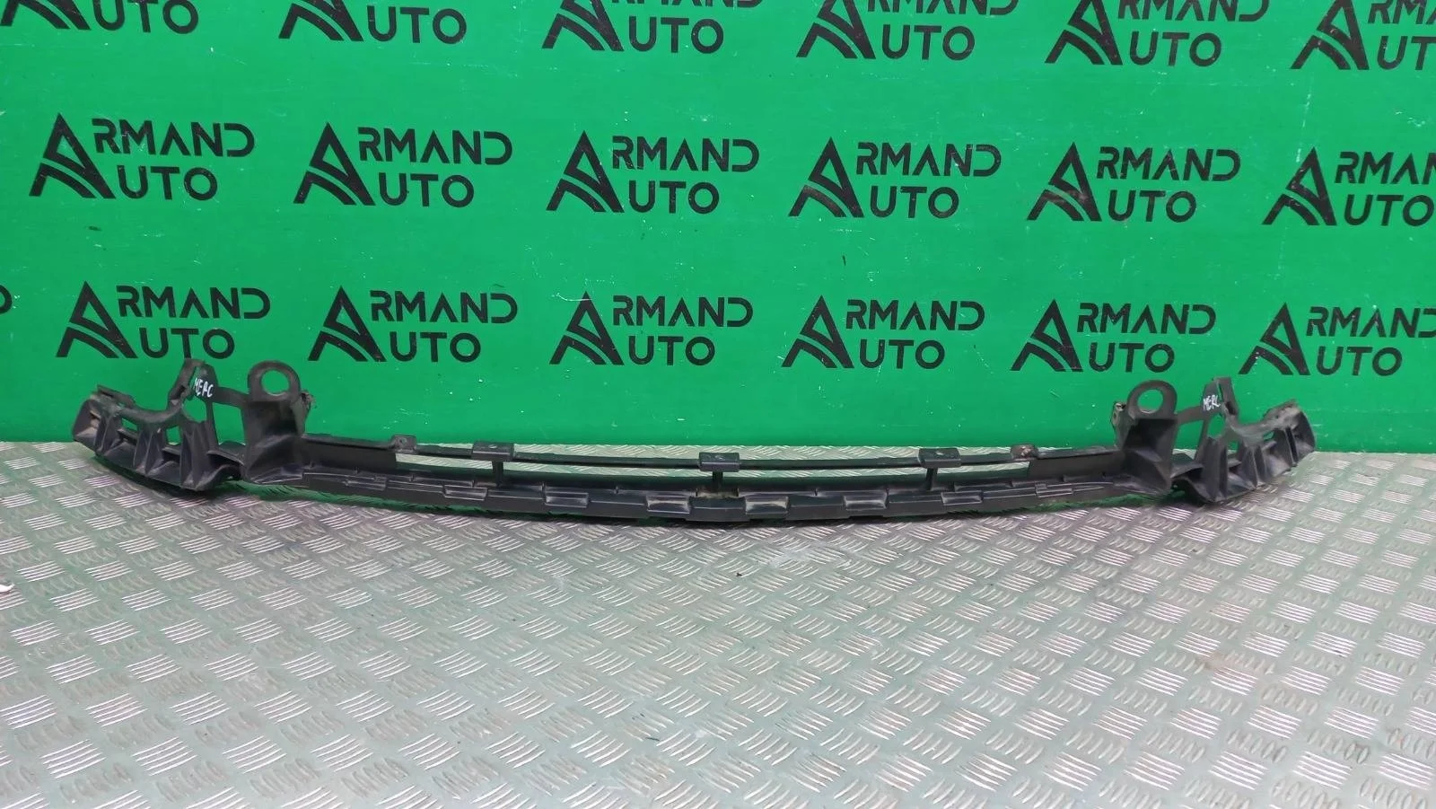 Кронштейн бампера Mercedes E-Class 2016-2020 A2138852500 W213, передний