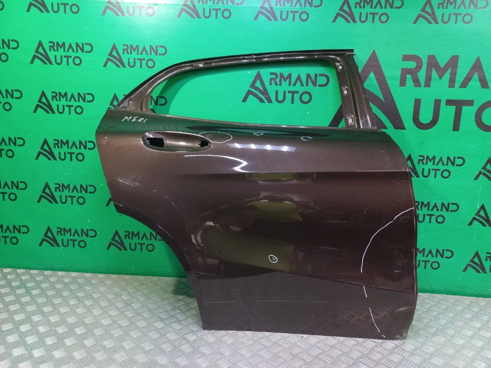 Дверь Mercedes GLA-Class 2013-2020 A1567300205 X156, задняя правая