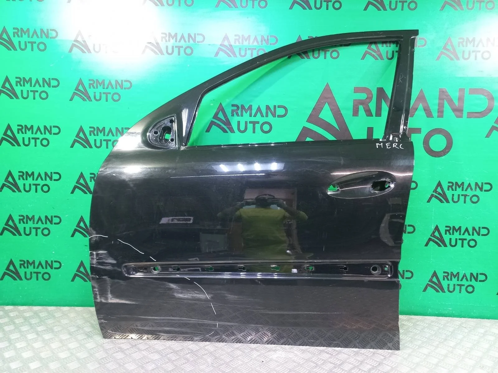 Дверь Mercedes ML-Class 2005-2011 A1647200105 W164, передняя левая