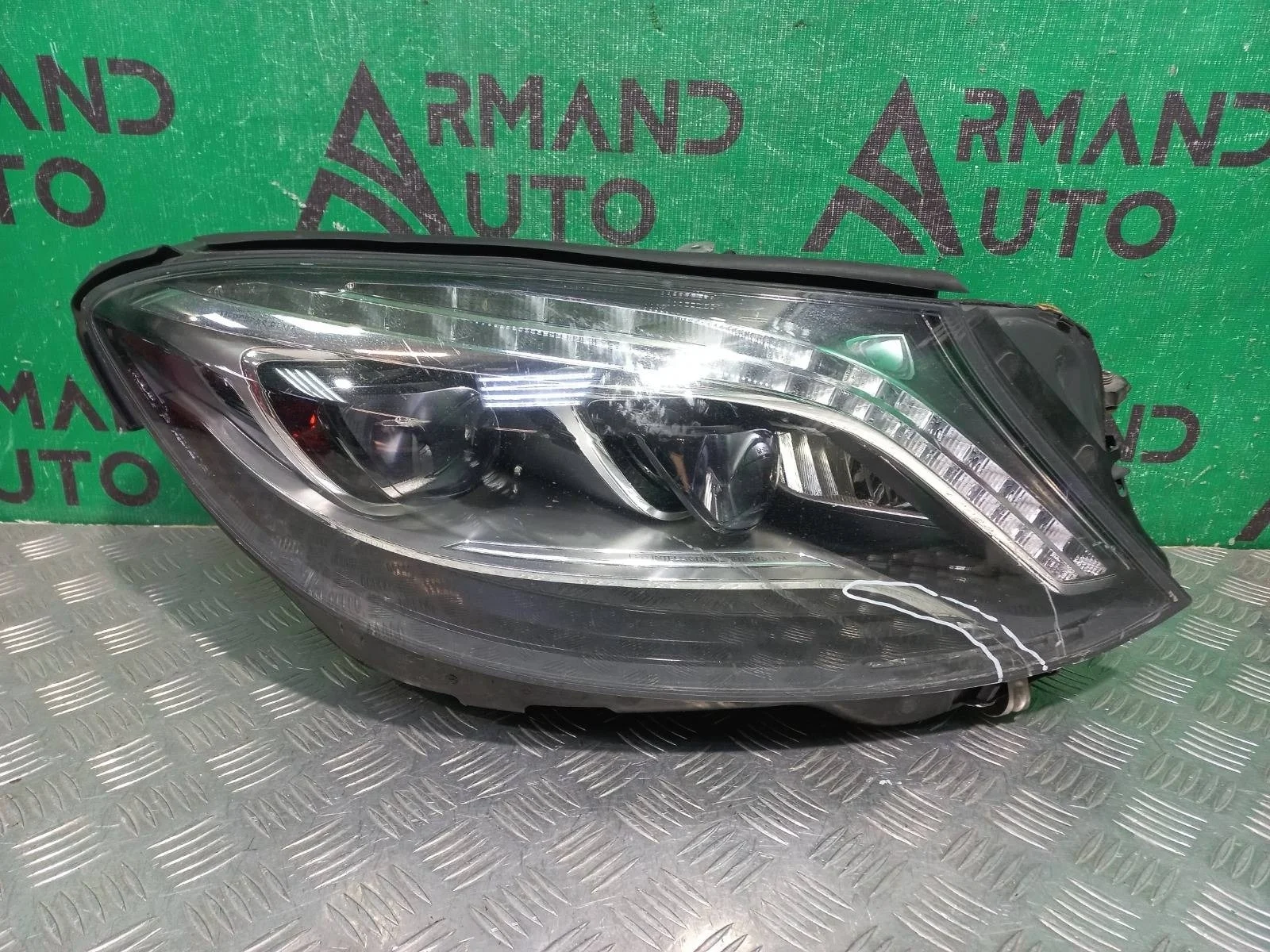 Фара Mercedes S-Class 2013-2017 A2229061804 W222, правая