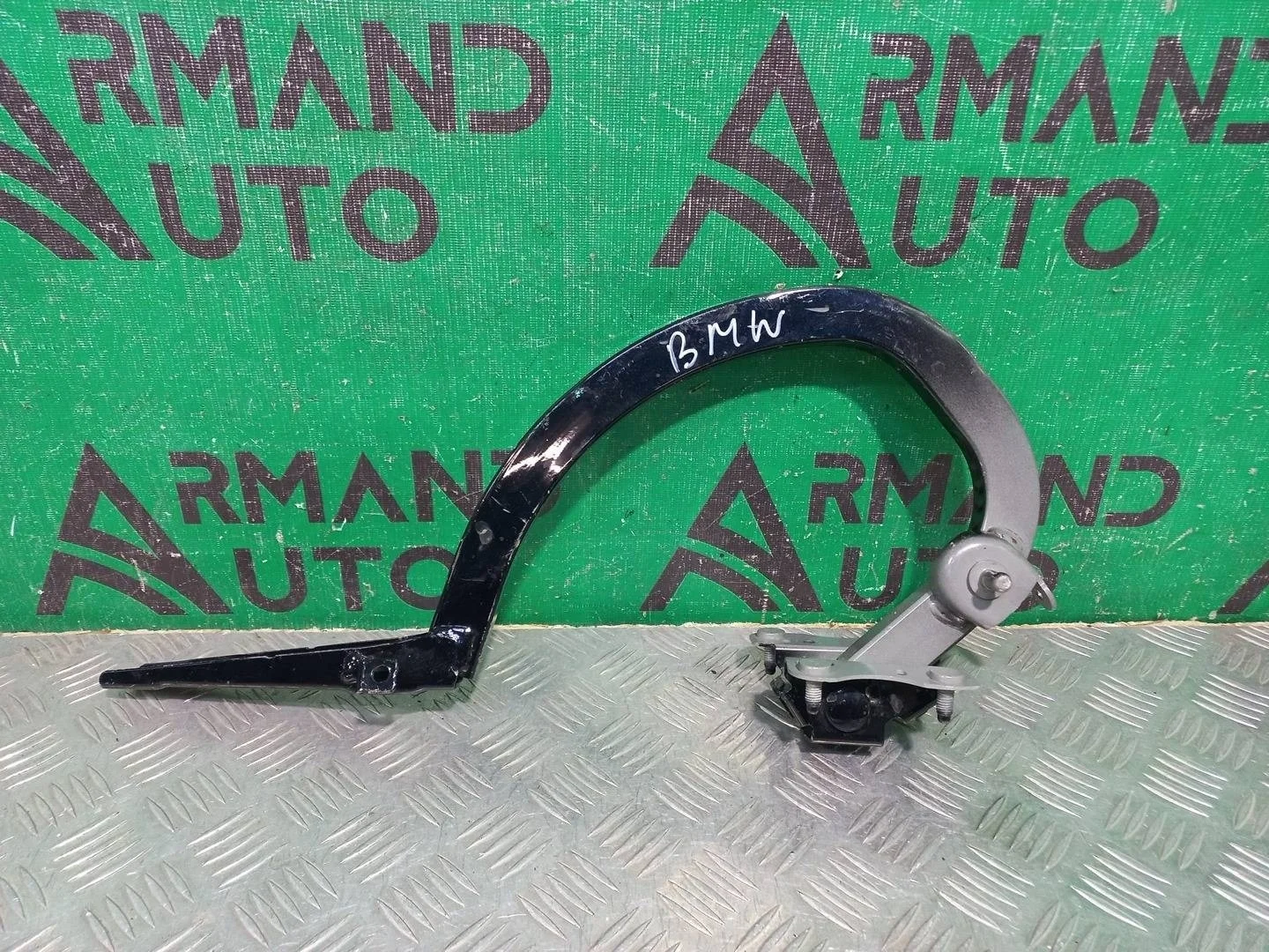 Петля крышки багажника BMW 5 series 2016-2023 41007440697 G30 G31, левая