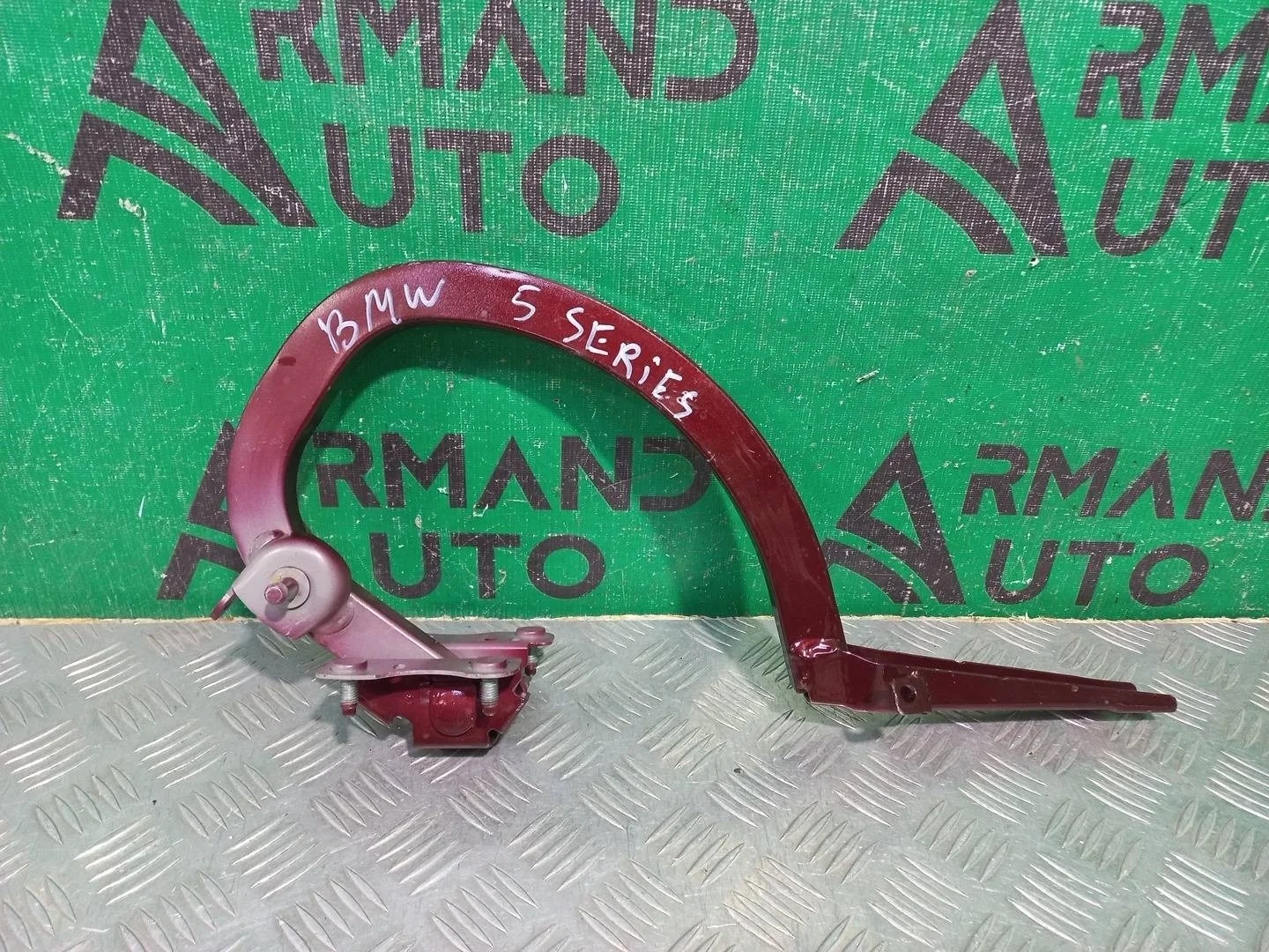 Петля крышки багажника BMW 5 series 2016-2023 41007440698 G30 G31, правая
