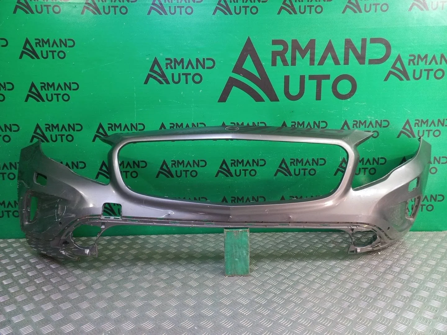 Бампер Mercedes GLA-Class 2013-2017 A15688005409999 X156, передний