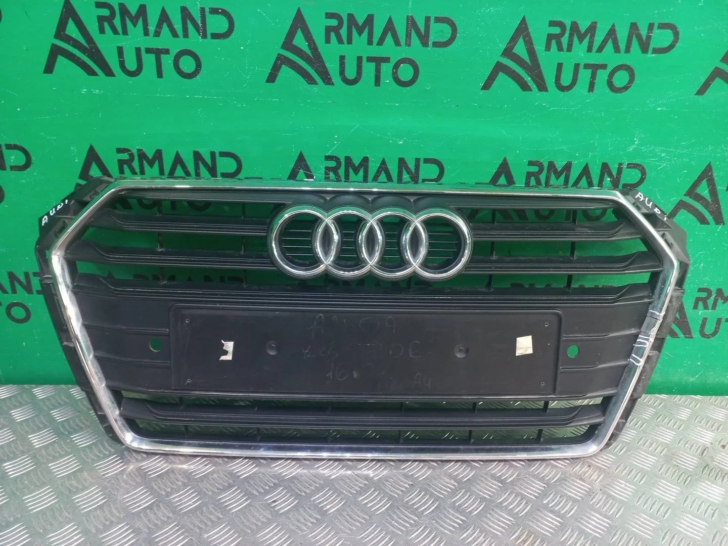 Решетка радиатора Audi A4 2015-2020 8W08536513FZ 5 B9