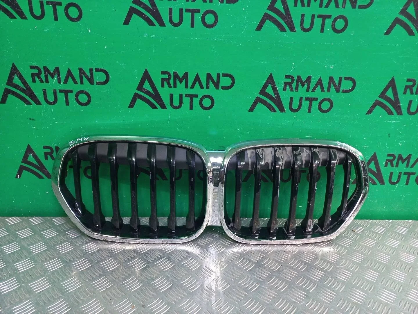 Решетка радиатора BMW X1 2019-2022 51138493451 F48
