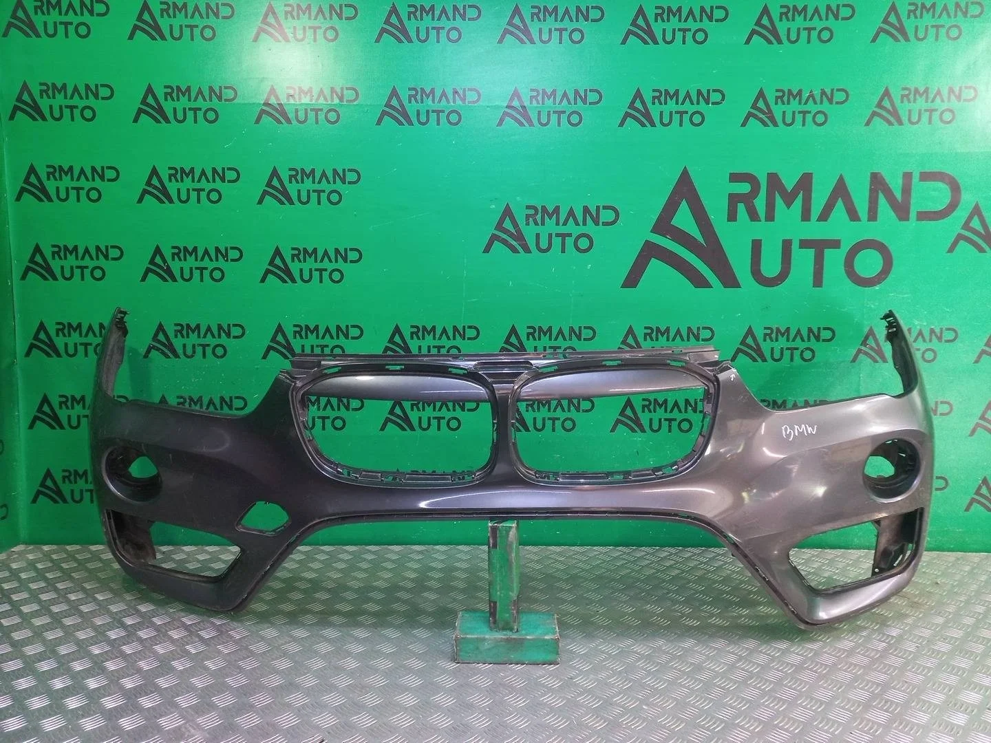 Бампер BMW X1 2015-2019 51117453562 F48, передний
