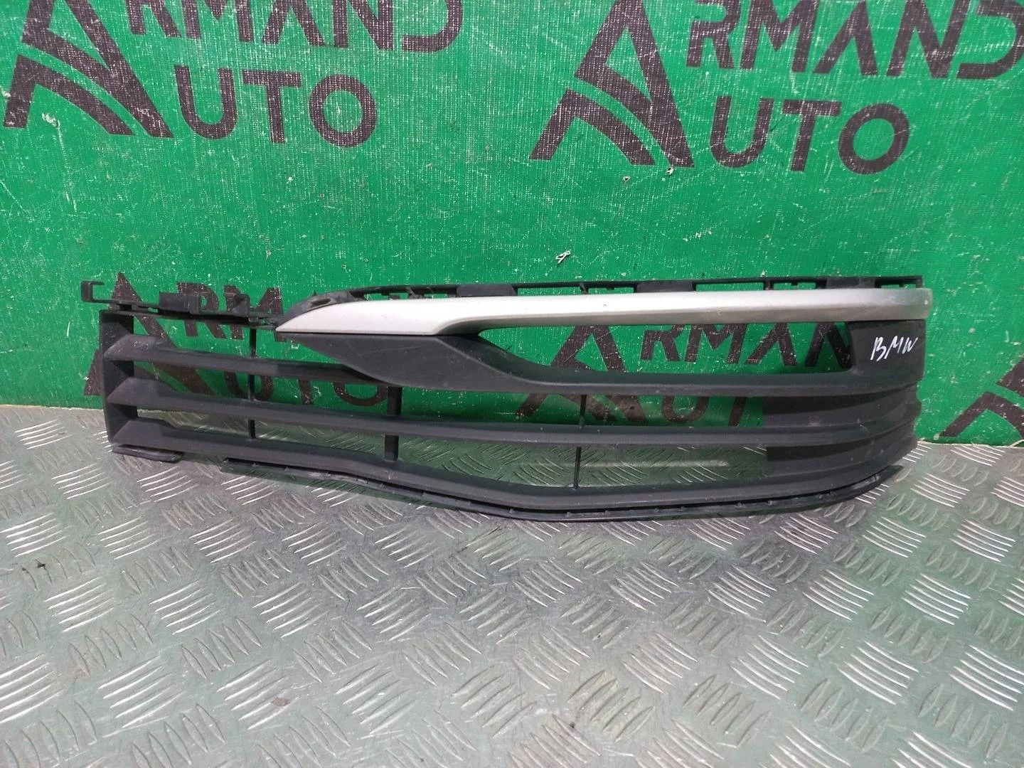 Решетка бампера BMW 5 series 2016-2020 51117385261 G30 G31, передняя левая