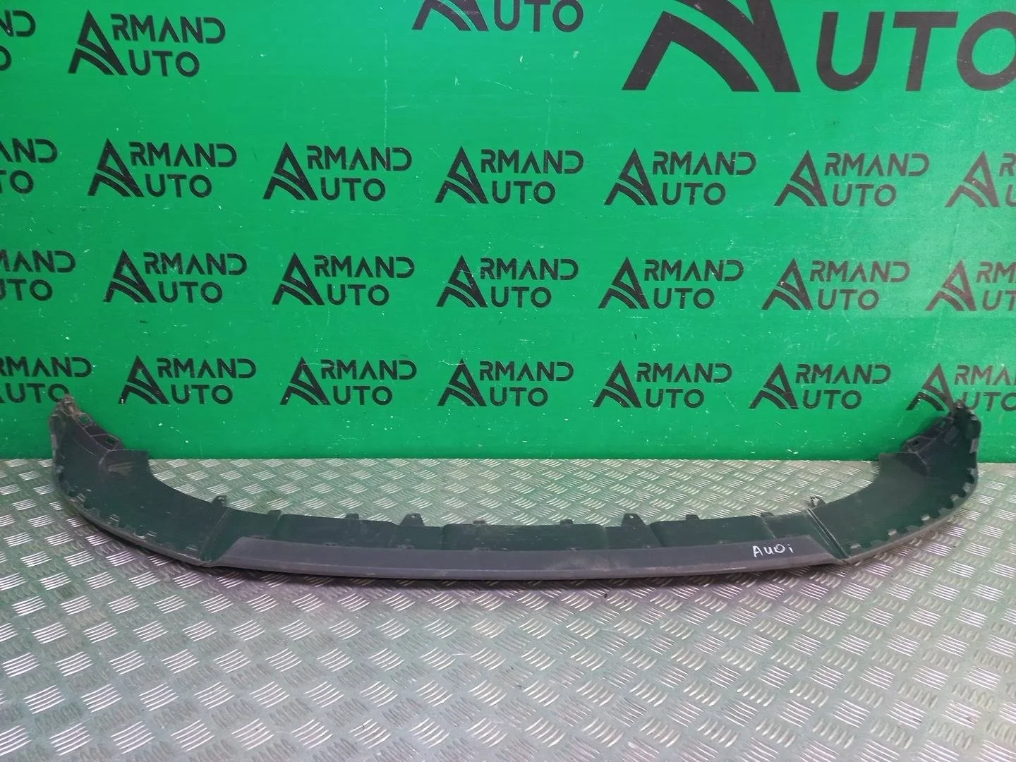 Накладка бампера нижняя Audi Q3 2014-2018 8U0807061N4U8 1 8U, передняя