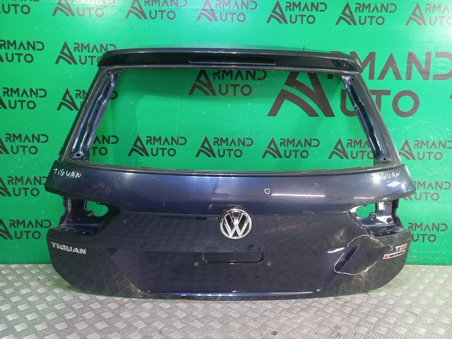 Дверь багажника Volkswagen Tiguan 2016-нв 5NA827025L 2