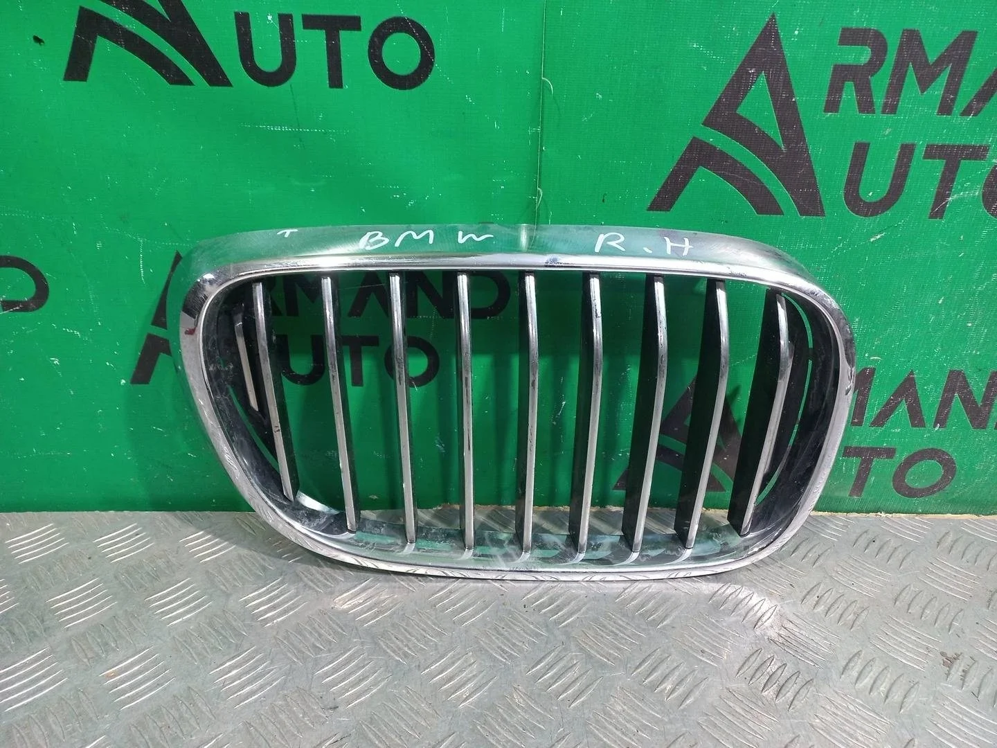 Решетка радиатора BMW 7 series 2015-2019 51137357012 G11 G12, правая