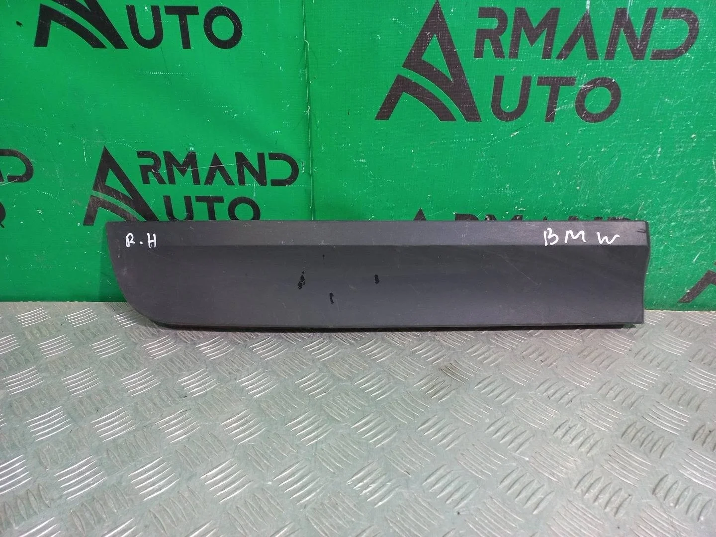Молдинг двери BMW X3 2010-2017 51137205782 F25, задний правый