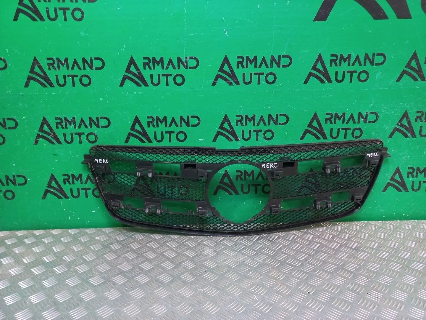 Решетка радиатора Mercedes GL GLS-Class 2012-2016 A1668850054 X166