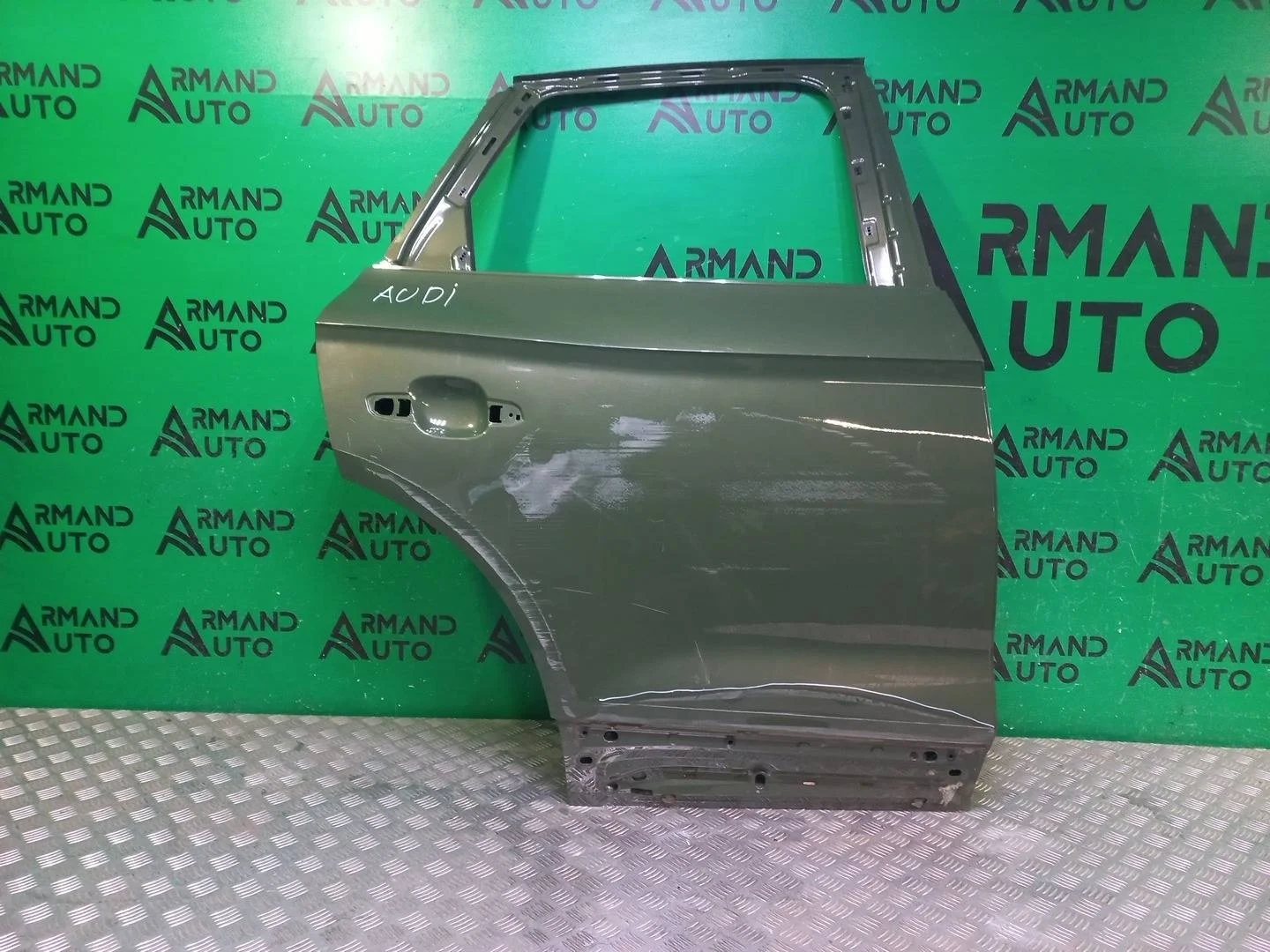Дверь Audi Q5 2017-нв 80A833052CSTL 2 FY, задняя правая