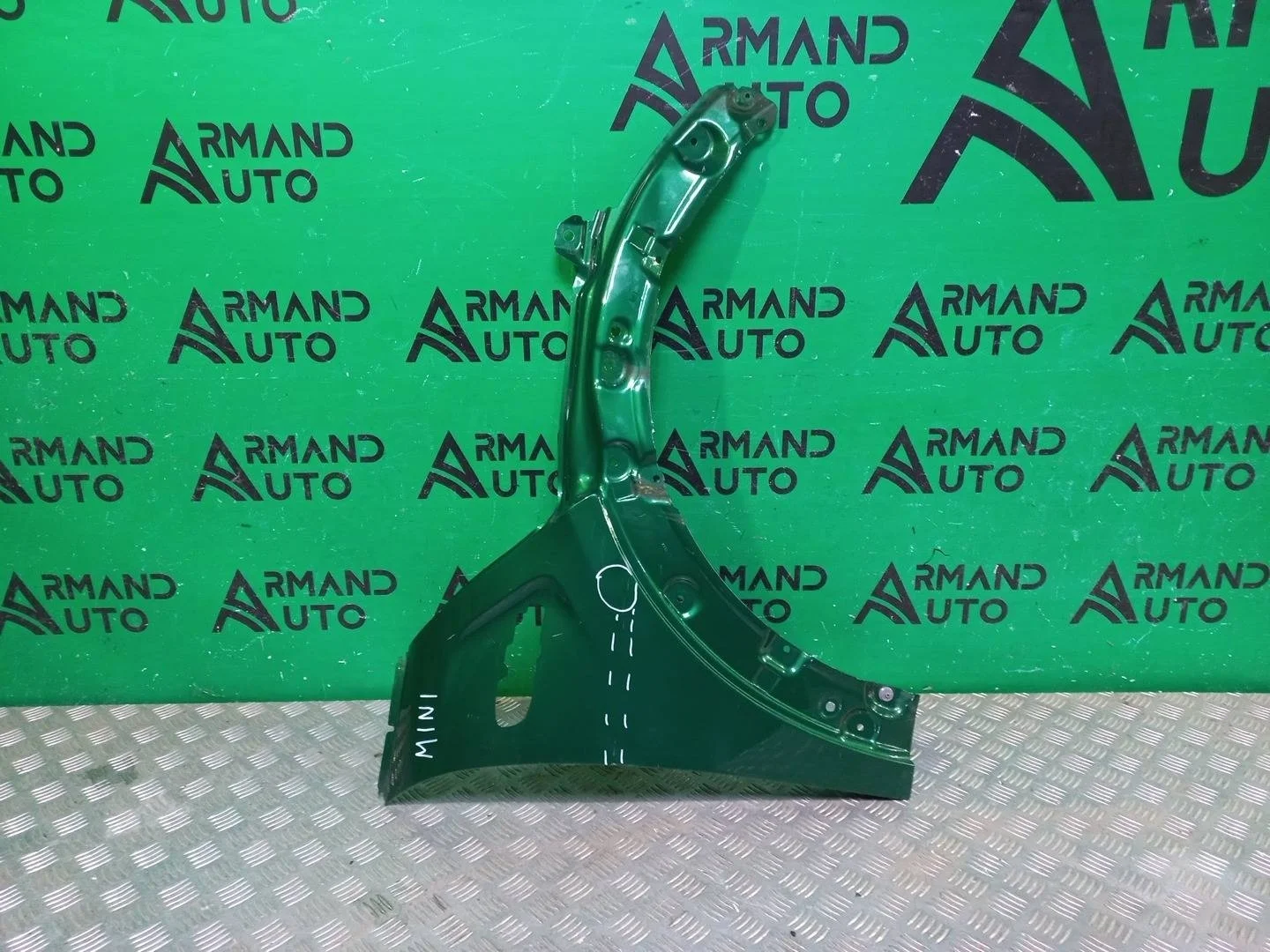 Крыло Mini Hatch 2013-2024 41007374522 F55, переднее правое