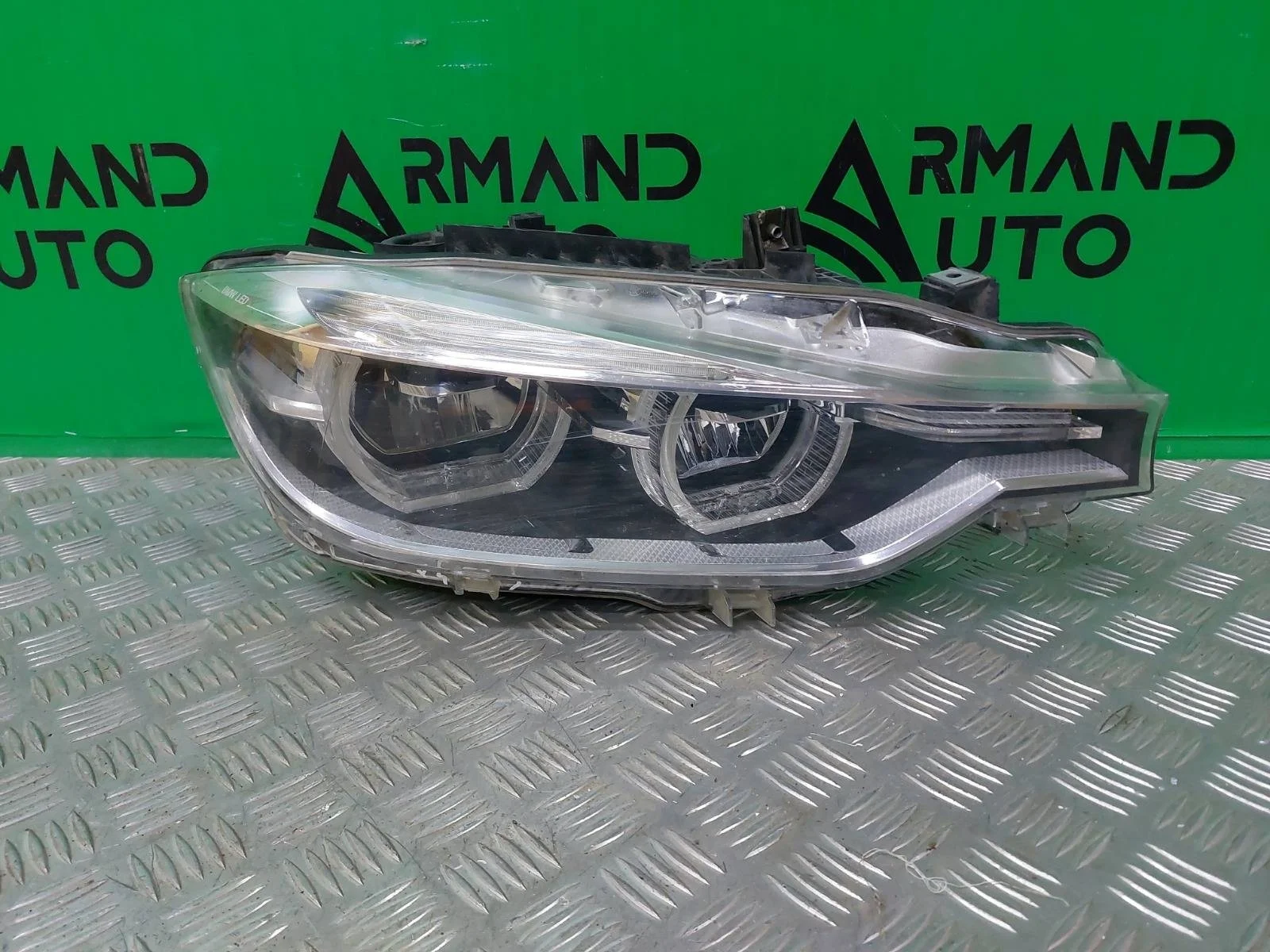 Фара BMW 3 series 2015-2020 63117419634 F30 F31, правая