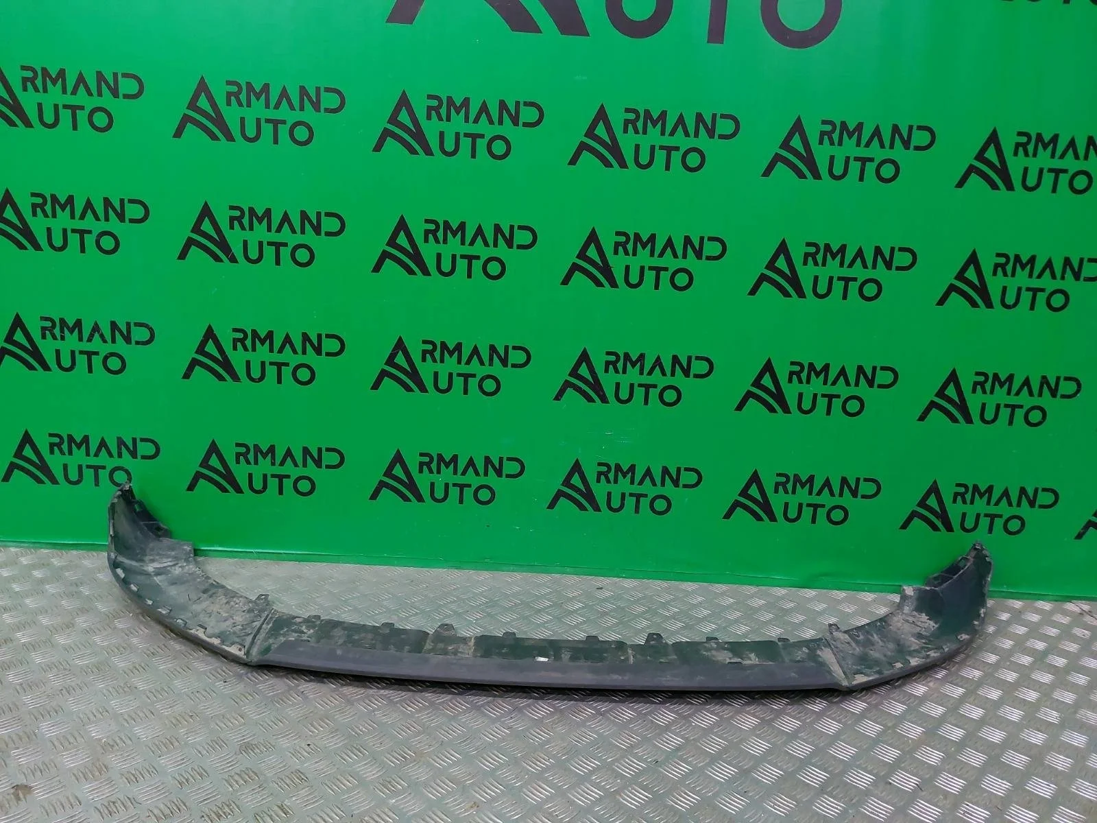 Накладка бампера нижняя Audi Q3 2014-2018 8U0807061N4U8 1 8U, передняя