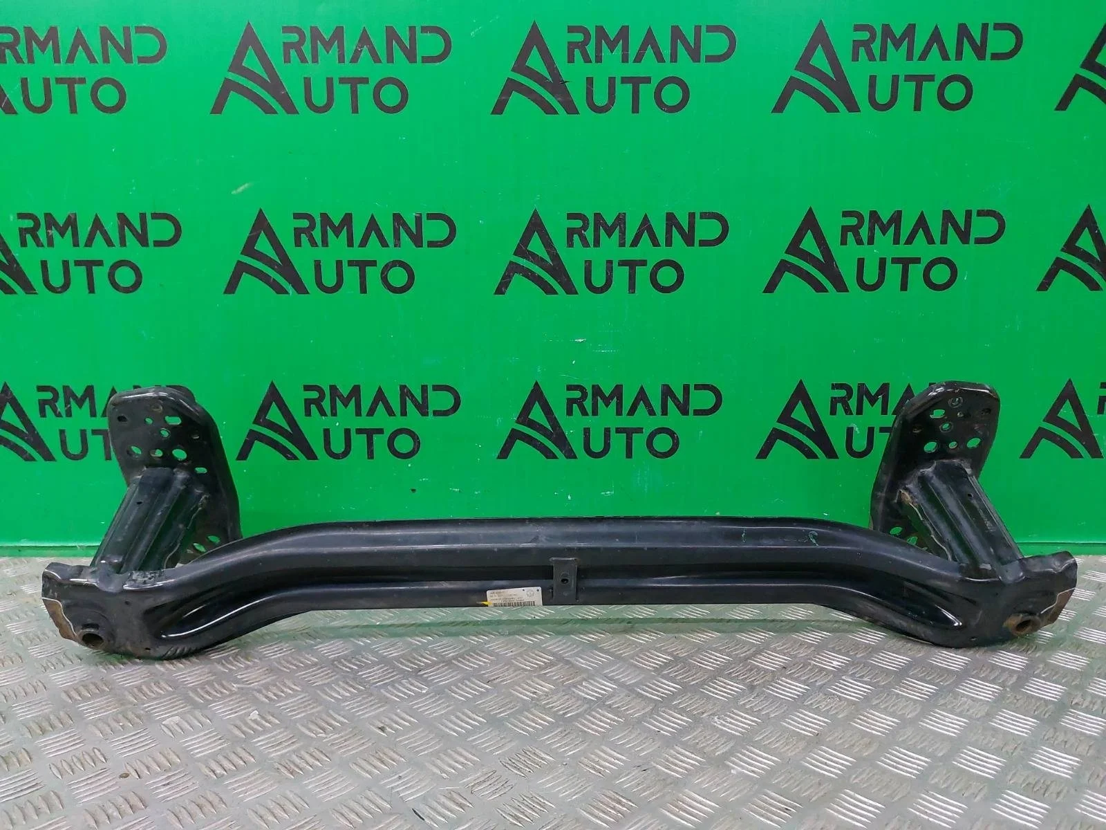 Усилитель бампера Volkswagen Touareg 2010-2018 7P0807109D 2, передний