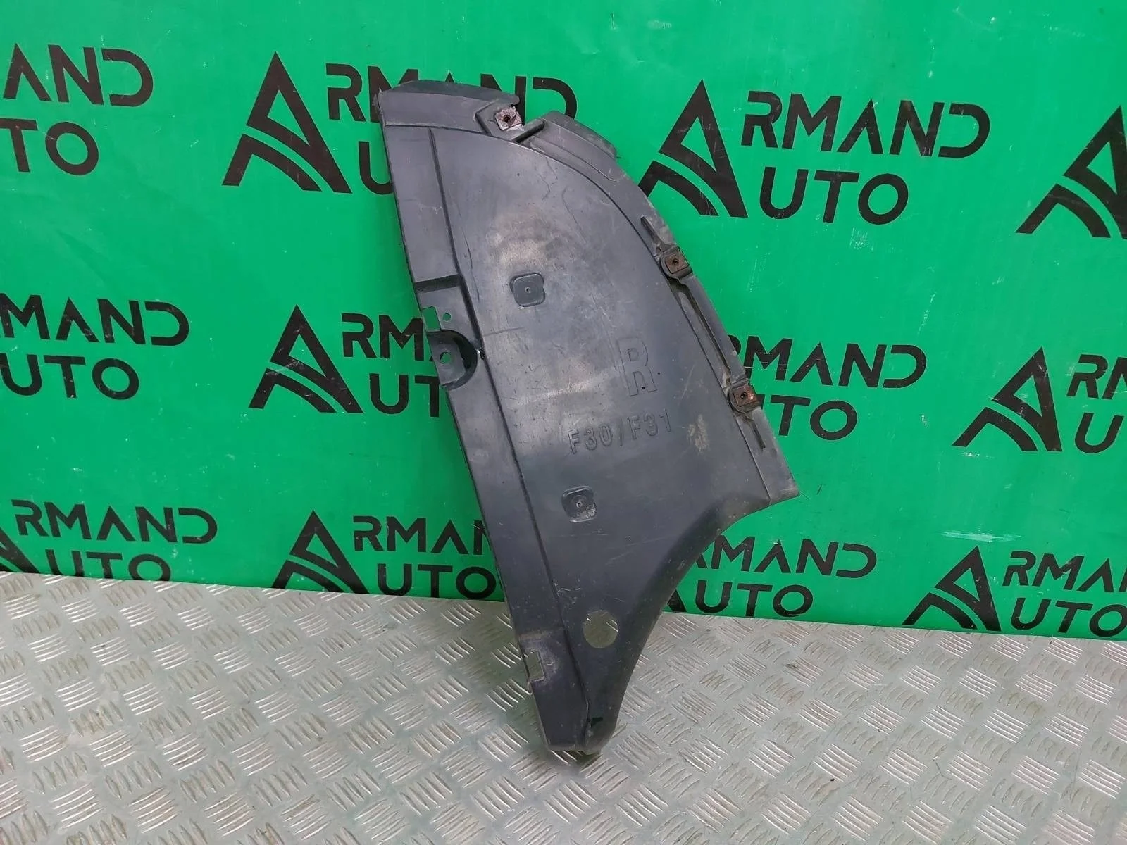 Пыльник бампера BMW 3 series 2011-2020 51757258048 F30 F31, задний правый
