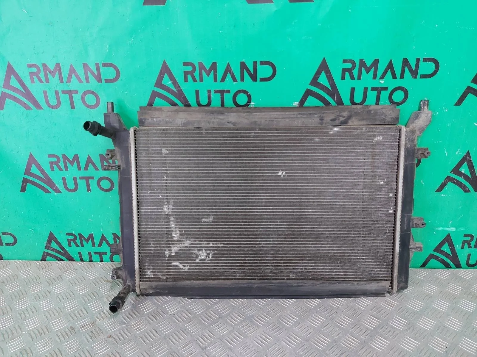 Радиатор двигателя (двс) Volkswagen Golf 2008-2012 1K0121251BN 6