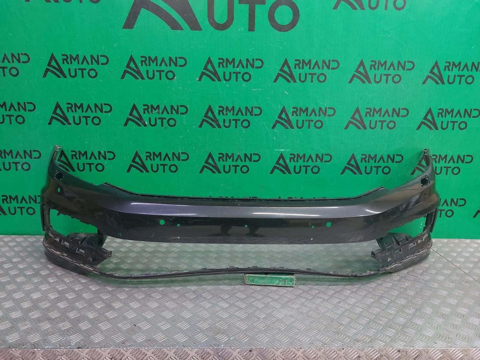 Бампер Volkswagen Passat 2014-2020 3G0807217TGRU B8, передний