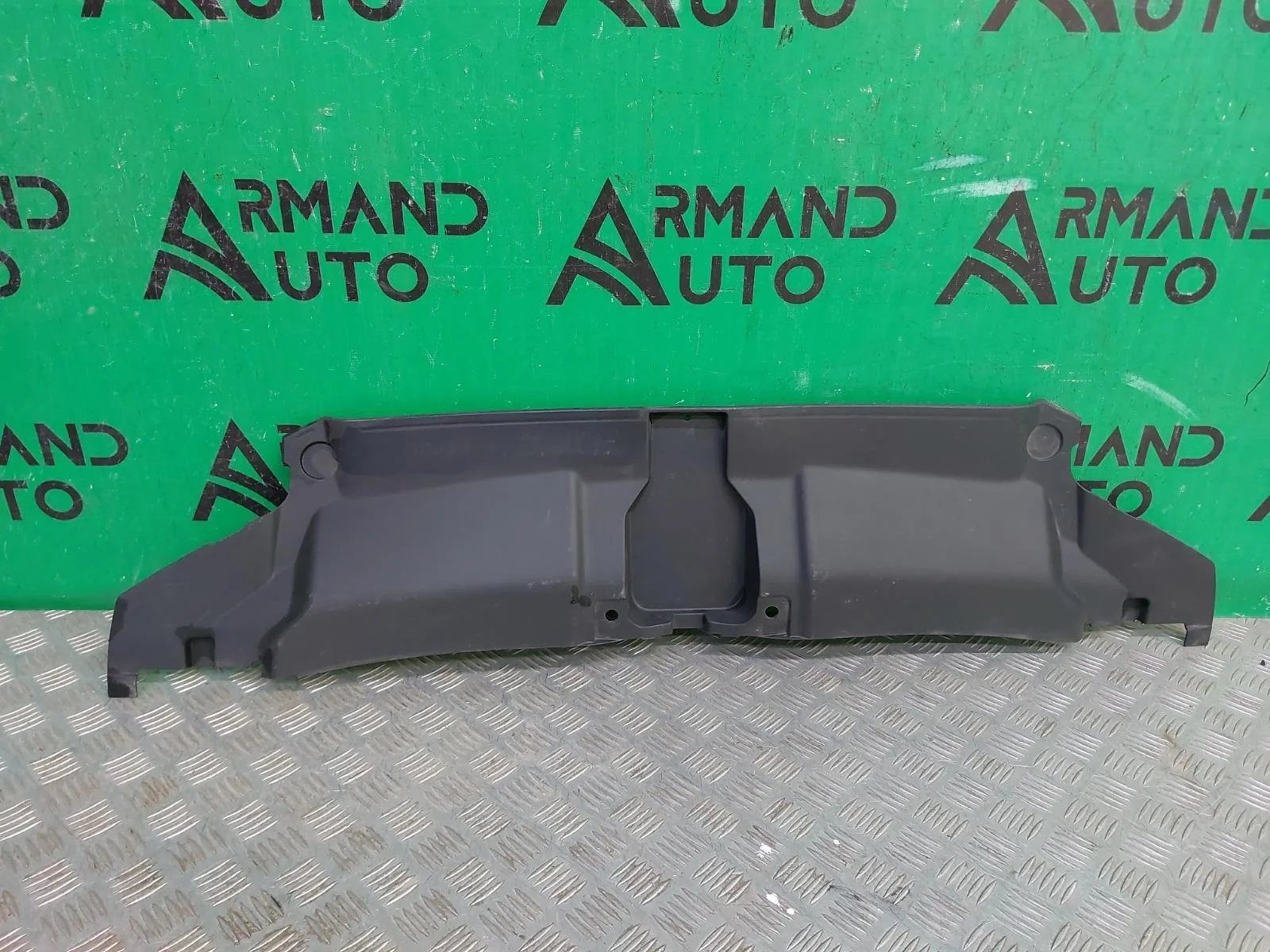 Кожух замка капота Audi A6 2011-2014 4G0807081 4 C7