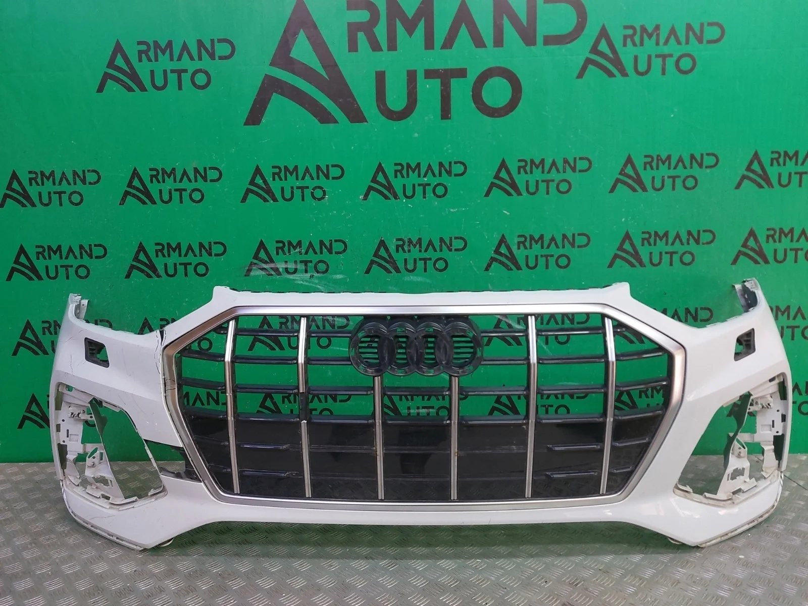 Бампер Audi Q5 2020-нв 80A807065GRU 2 FY, передний