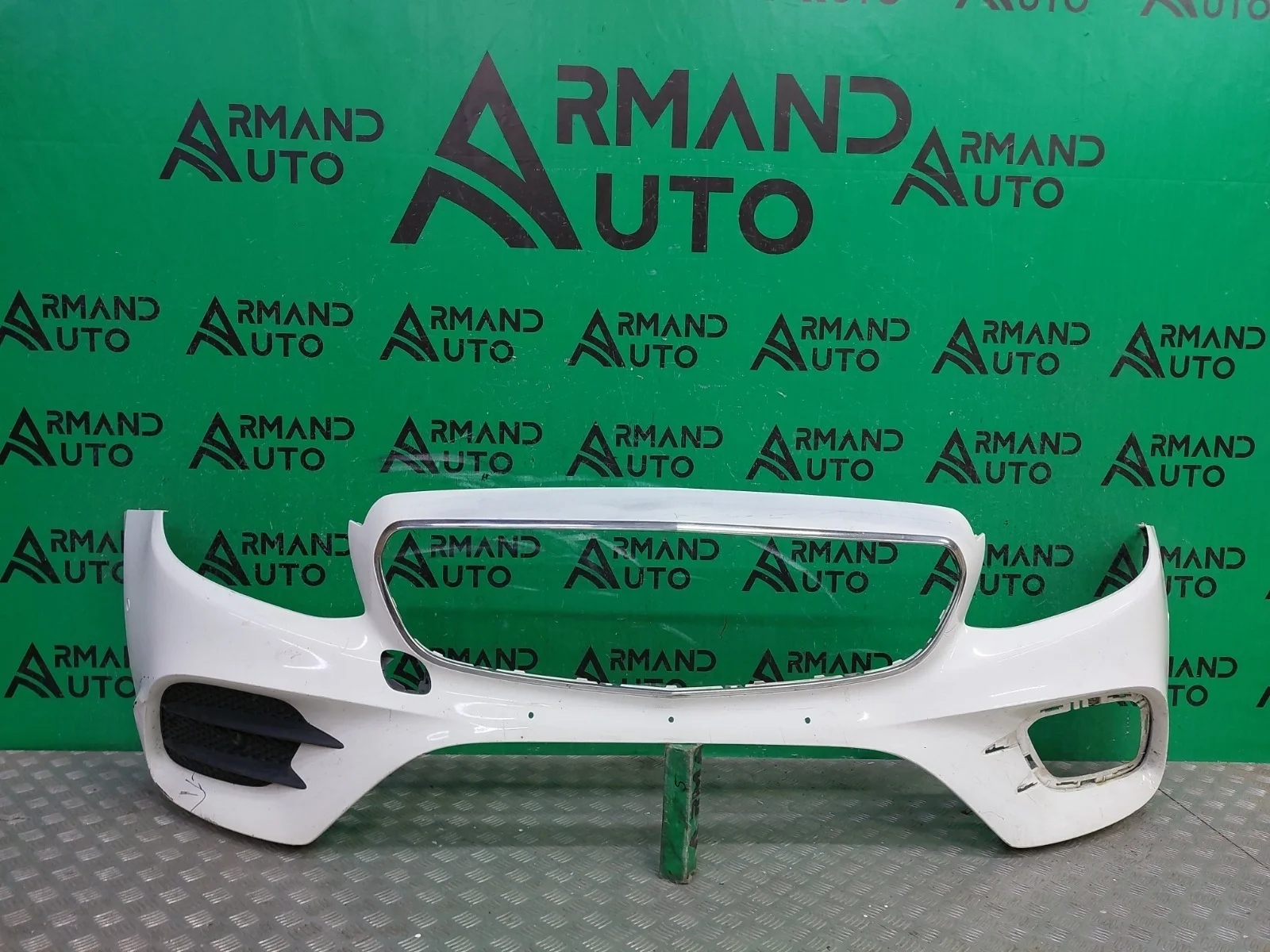 Бампер Mercedes E-Class 2016-2020 A21388527009999 W213, передний