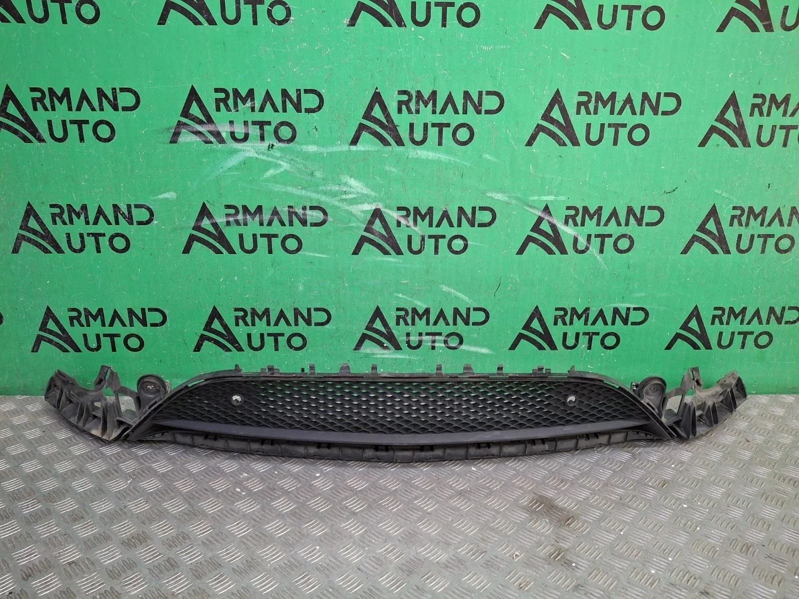 Кронштейн бампера Mercedes E-Class 2016-2020 A2138852500 W213, передний