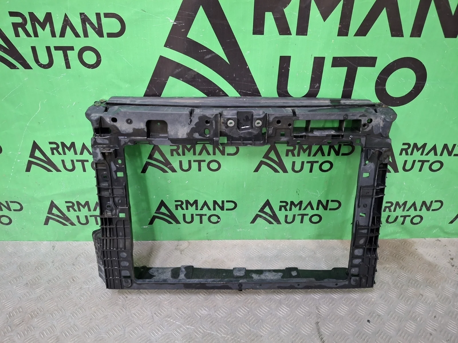 Панель передняя (суппорт радиатора) Skoda Rapid 2020-2023 60U805588E 2