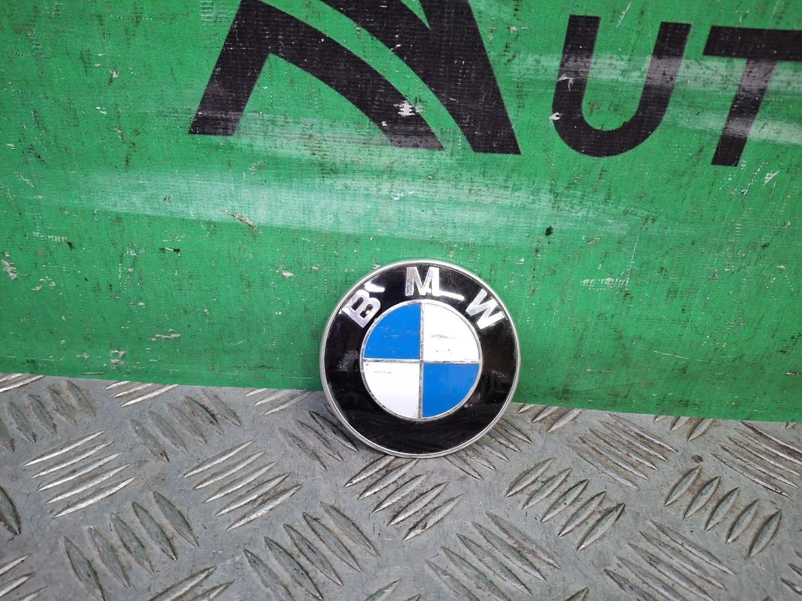 Эмблема BMW 7 series 2015-2022 51148132375 G11 G12, передняя