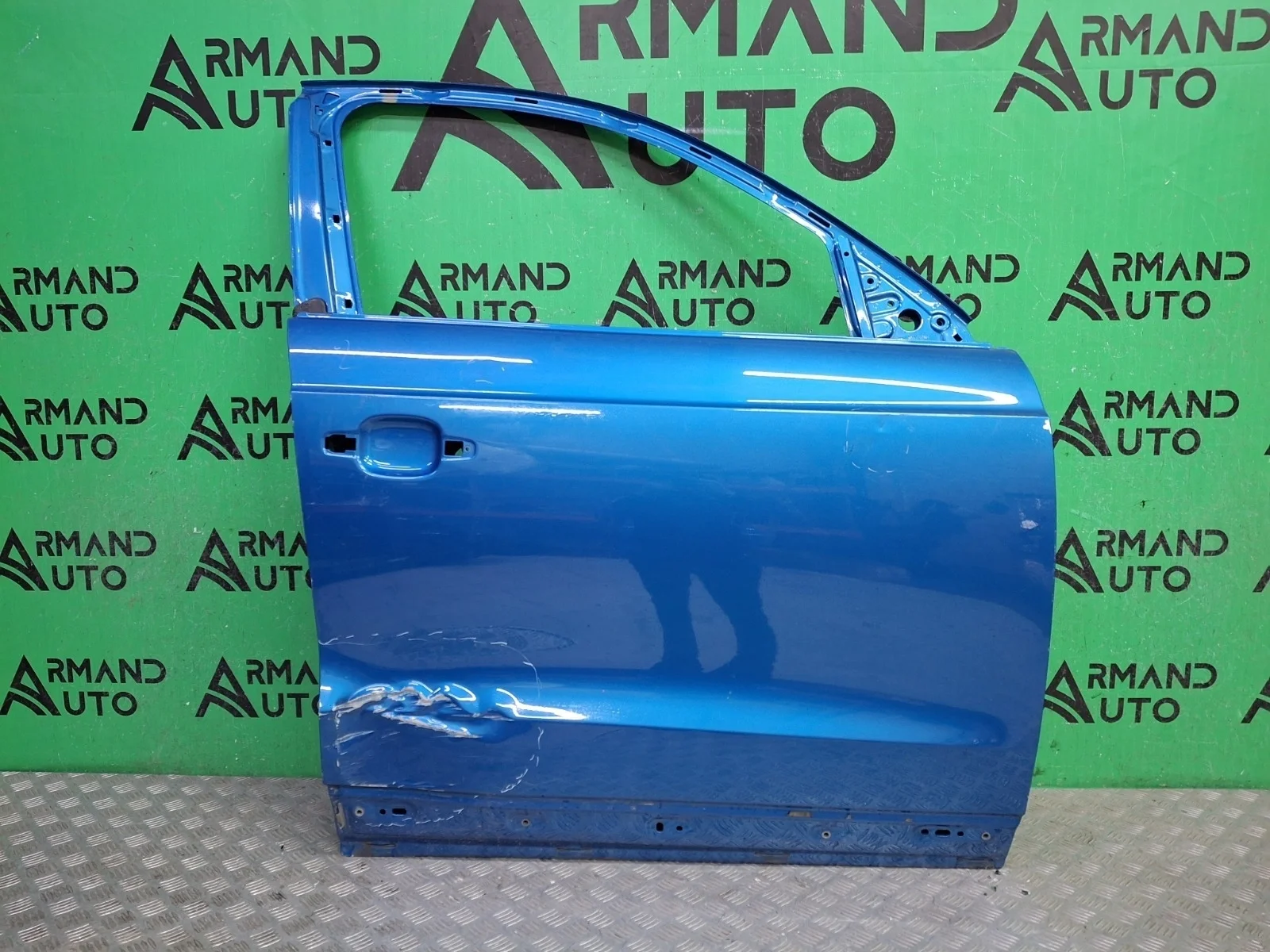 Дверь Audi Q3 2011-2018 8U0831052C 1 8U, передняя правая