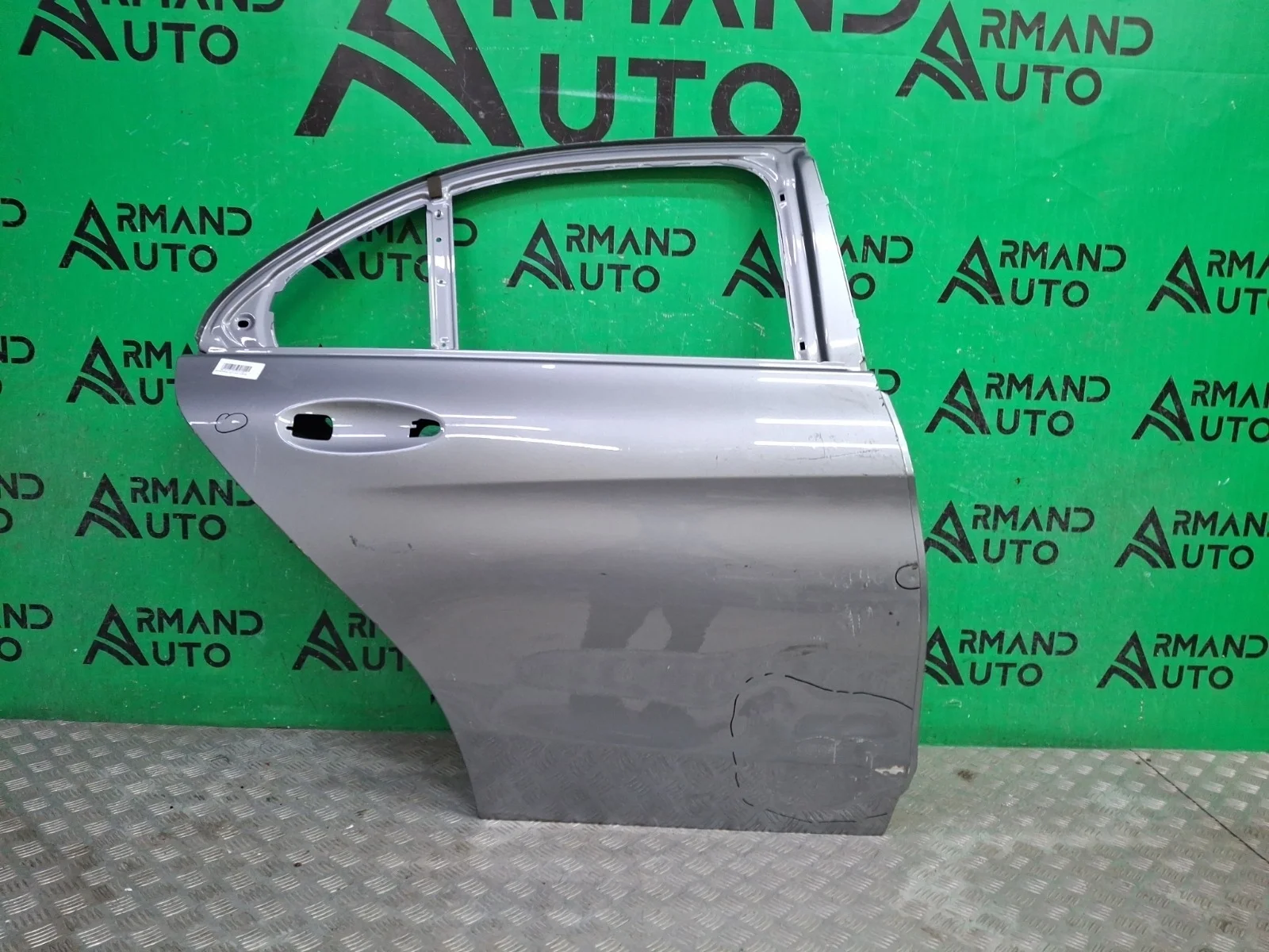 Дверь Mercedes C-Class 2014-2021 A2057300205 W205, задняя правая