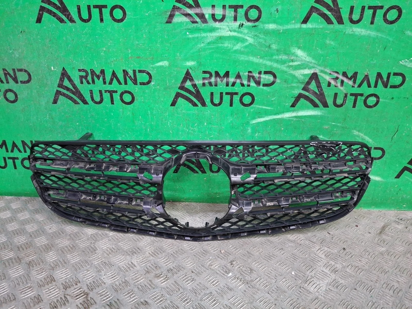 Решетка радиатора Mercedes GLC-Class 2015-2019 A2538882100 X253
