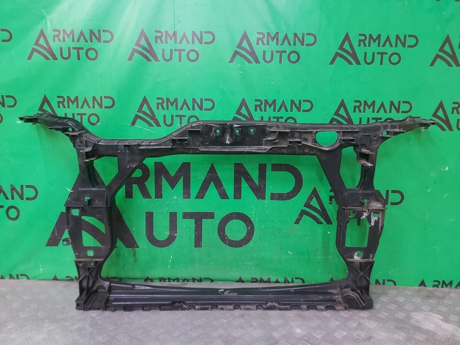 Панель передняя (суппорт радиатора) Audi Q5 2008-2017 8R0805594D 1 8R