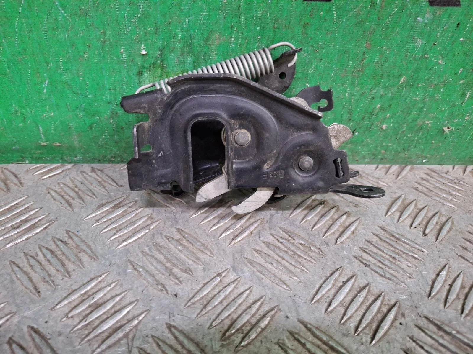Замок капота BMW 5 series 2016-2023 51237347409 G30 G31, правый