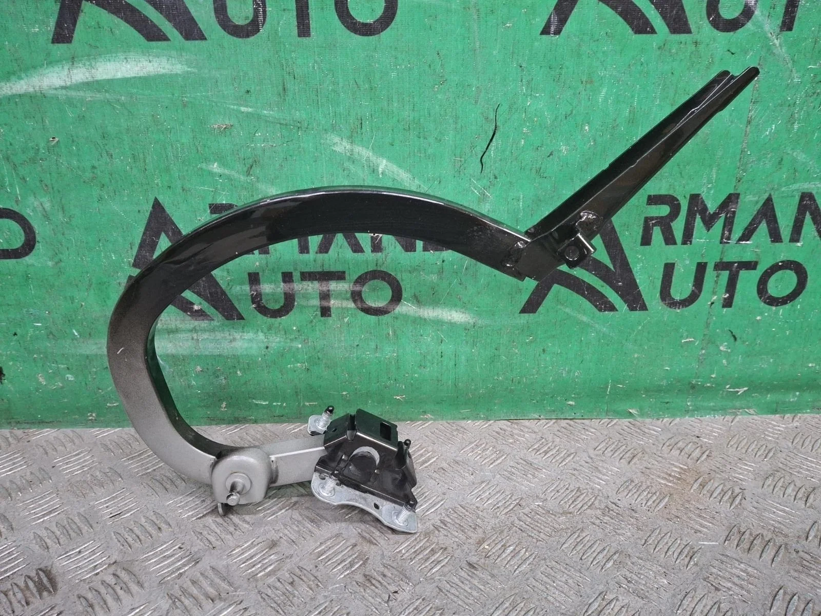 Петля крышки багажника BMW 5 series 2016-2023 41007440698 G30 G31, правая