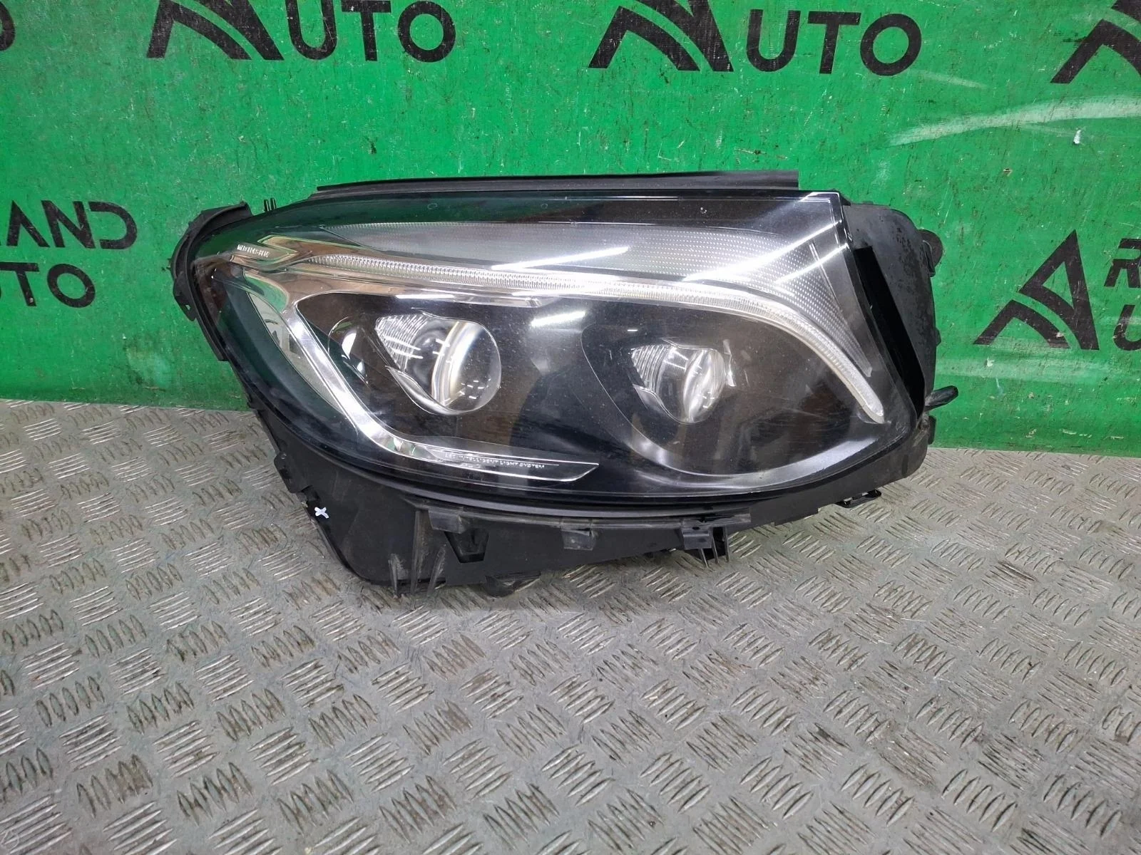 Фара Mercedes GLC-Class 2015-2019 A2539061601 X253, правая
