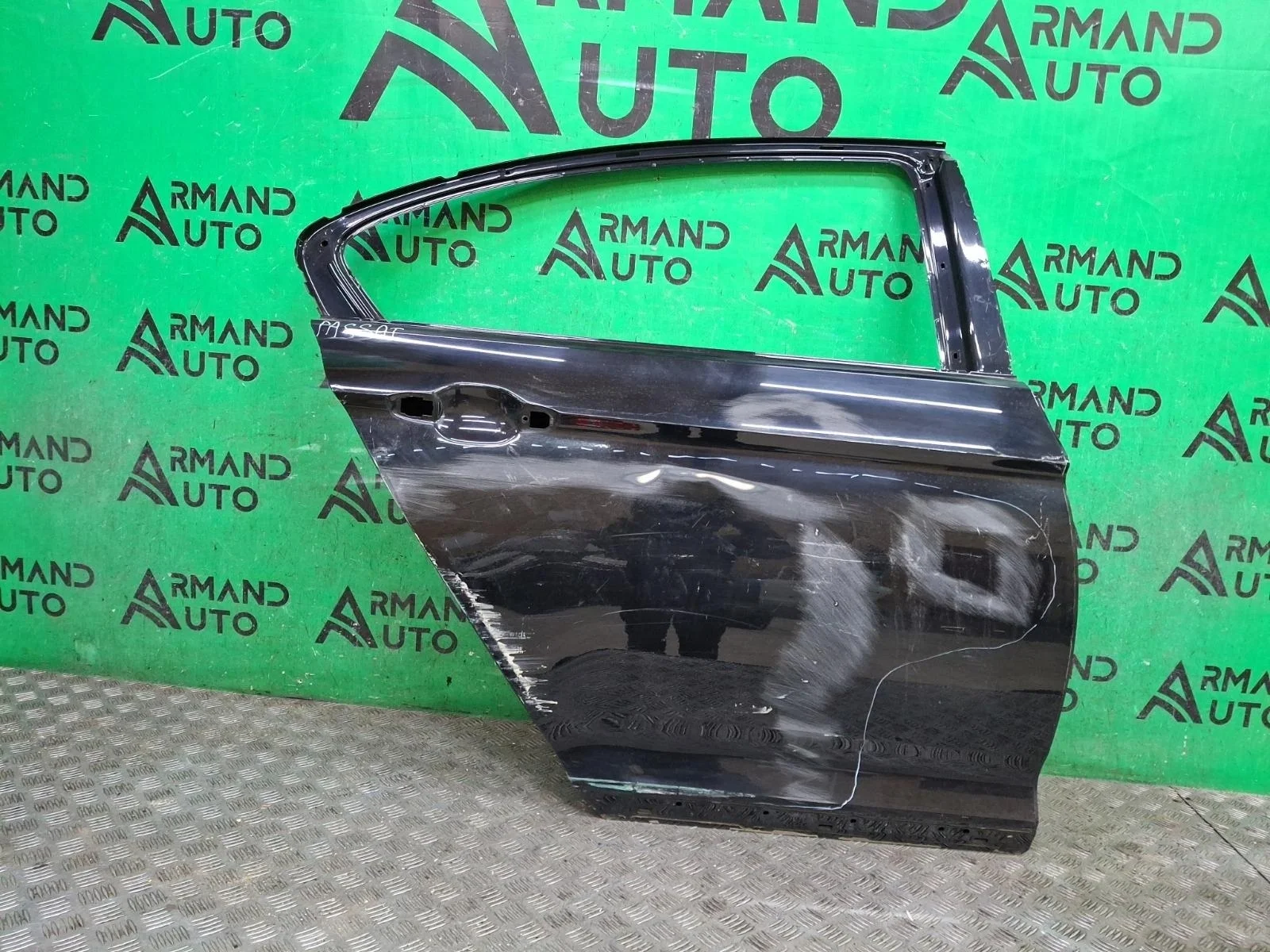 Дверь Volkswagen Passat 2014-2023 3G5833056AC B8, задняя правая