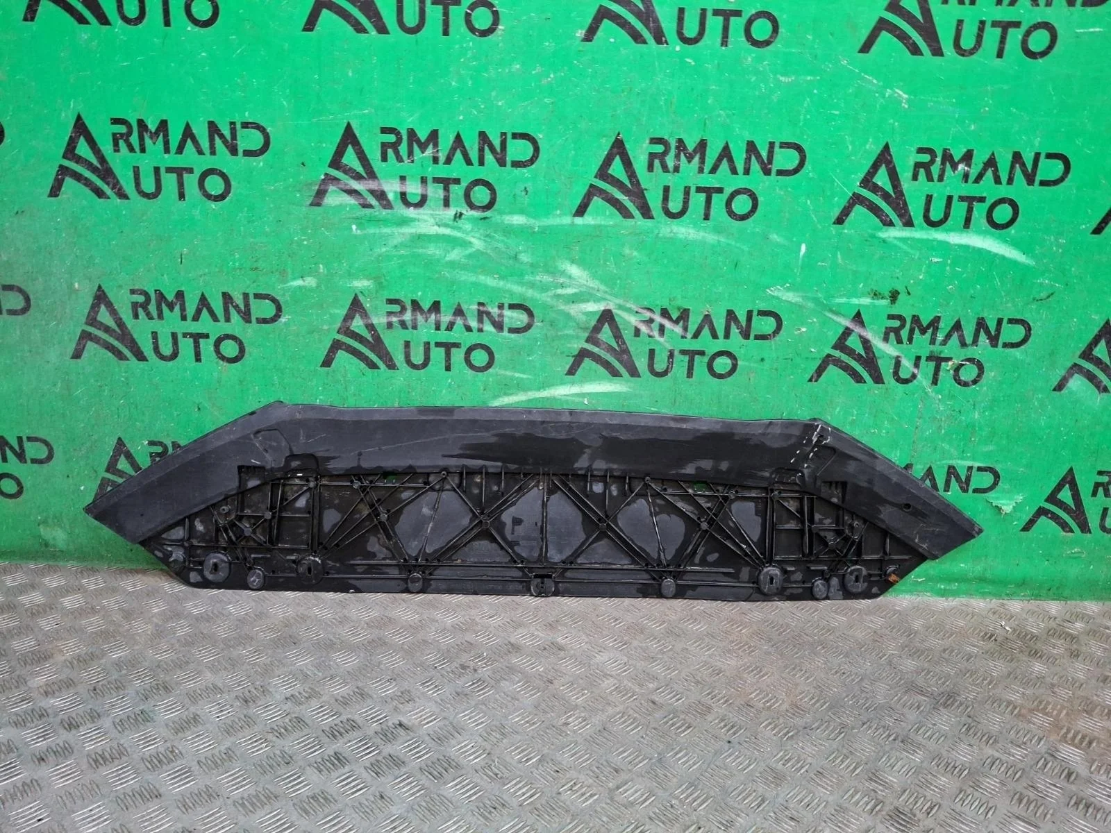 Пыльник бампера Audi A4 2019-2025 8W0807611E 5 B9, передний