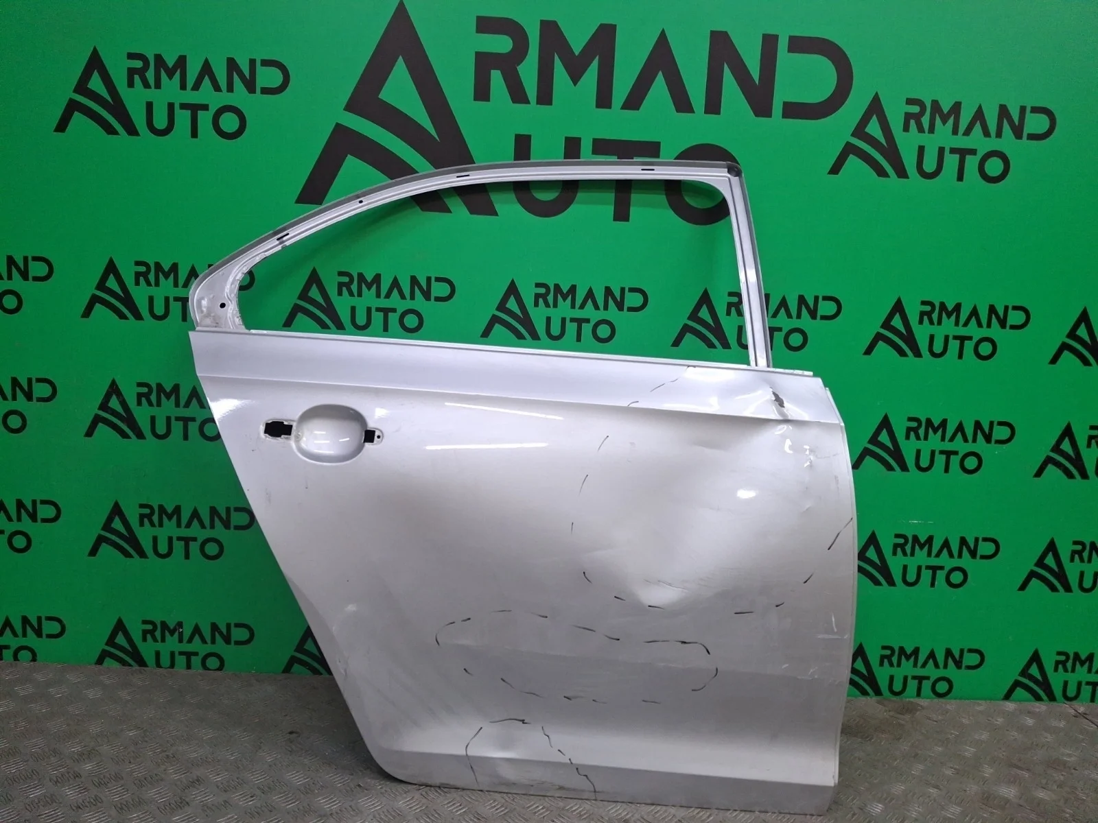 Дверь Skoda Rapid 2014-2020 60U833056 1, задняя правая