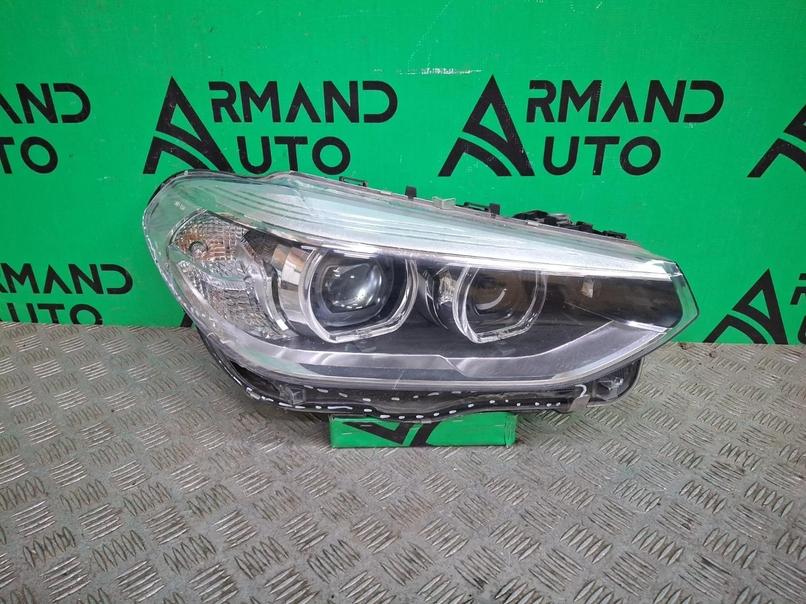 Фара BMW X3 2017-2021 63117466126 G01, правая