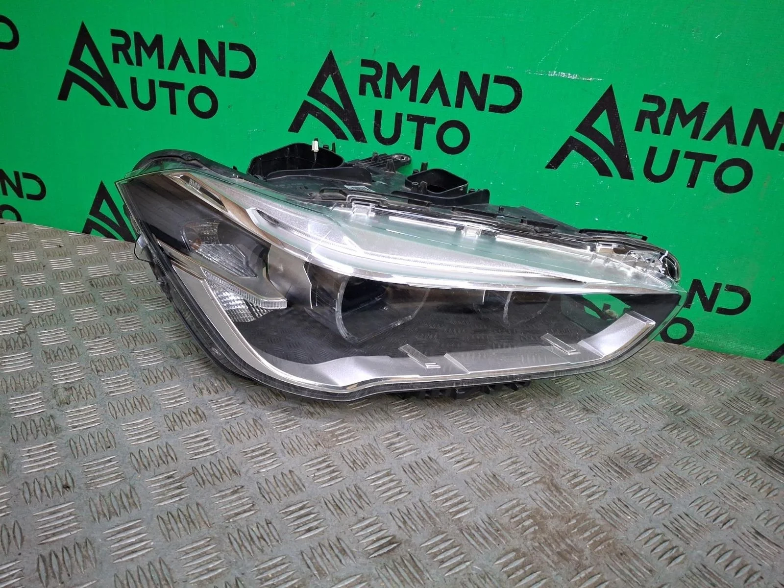 Фара BMW X1 2015-2019 63117436462 F48, правая