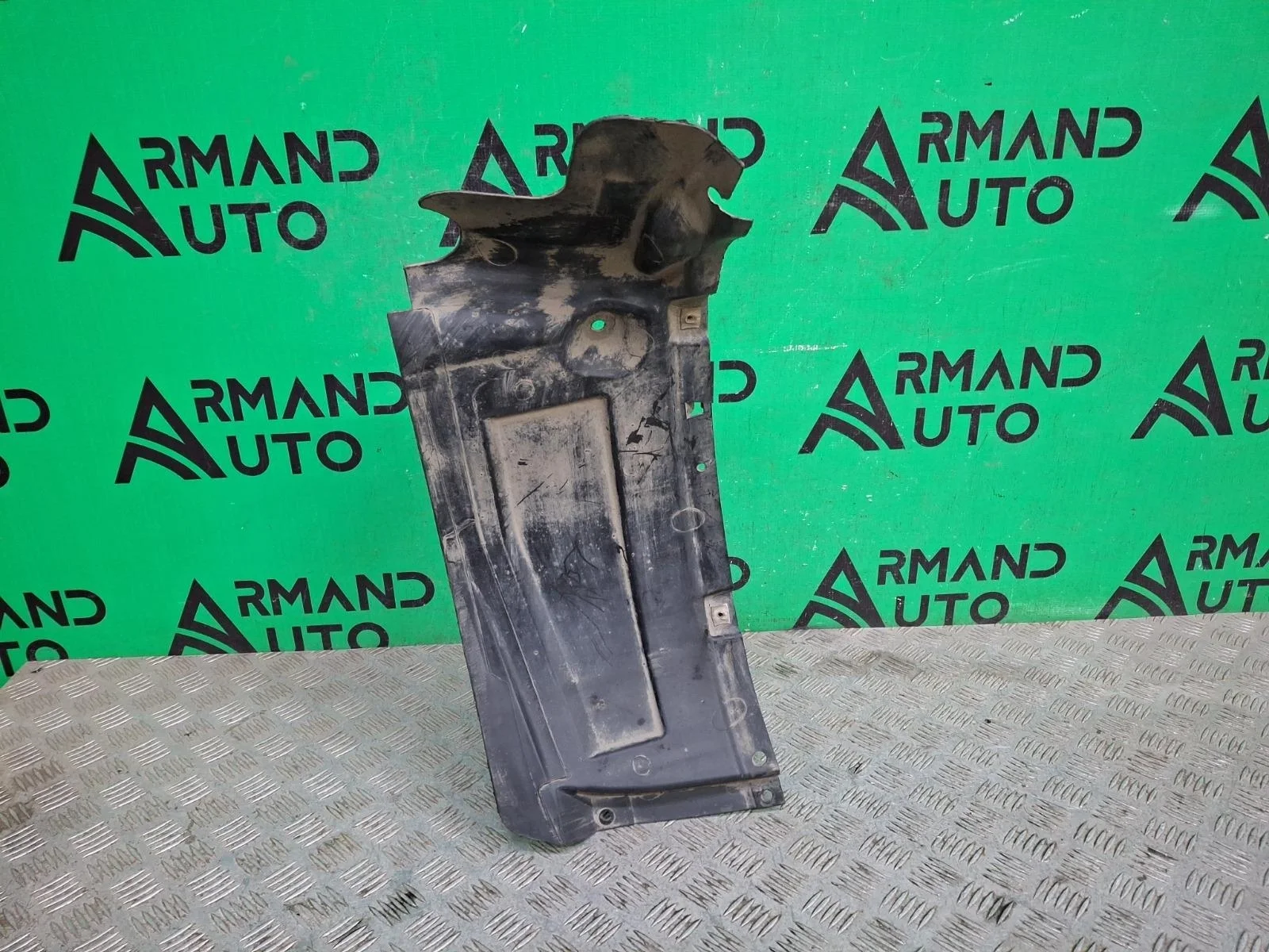 Пыльник бампера Audi A6 2014-2018 4G0853888J 4 C7, передний правый