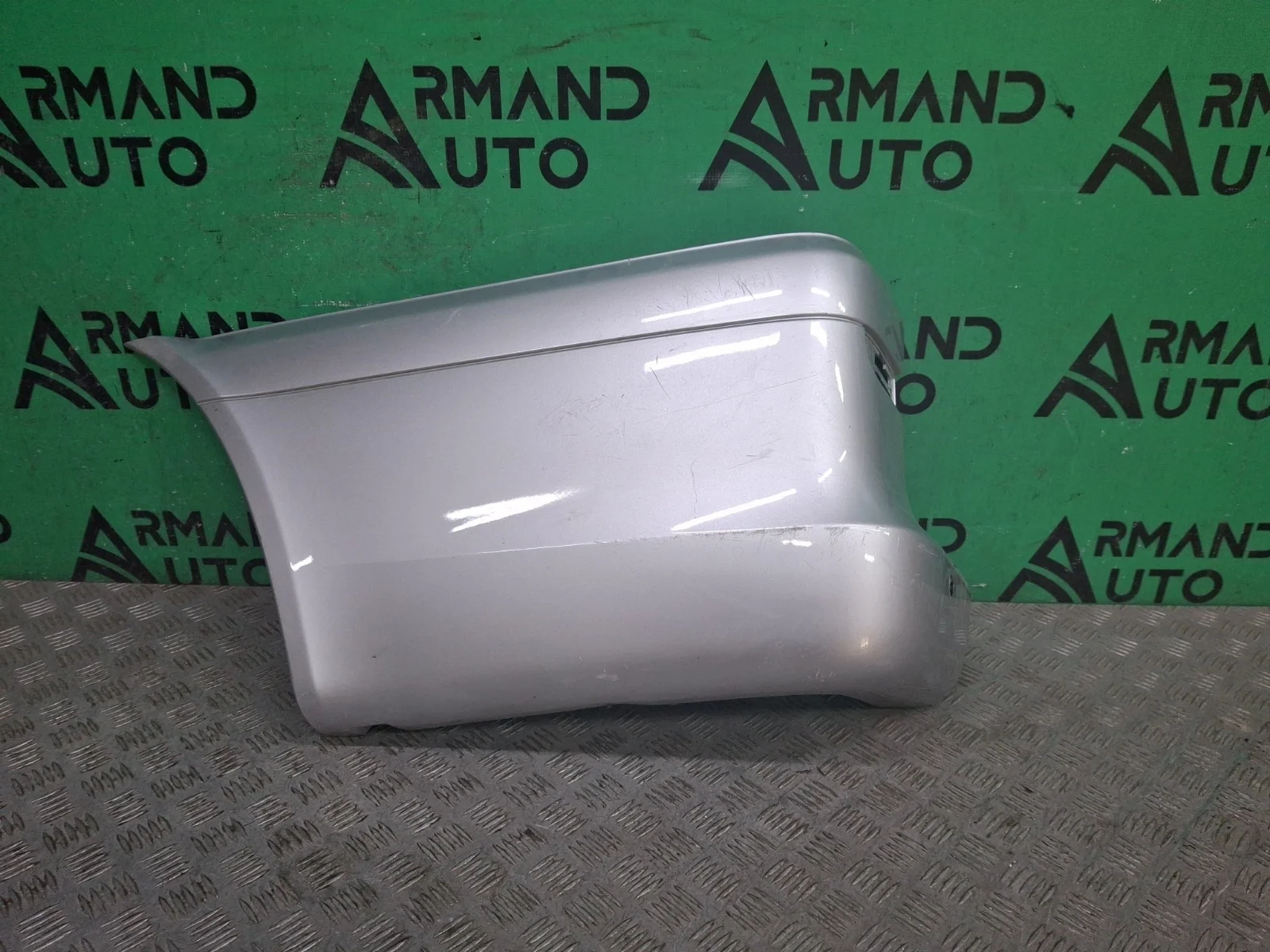 Бампер Mercedes V-class 2003-2014 A63988018719999 W639, задний левый