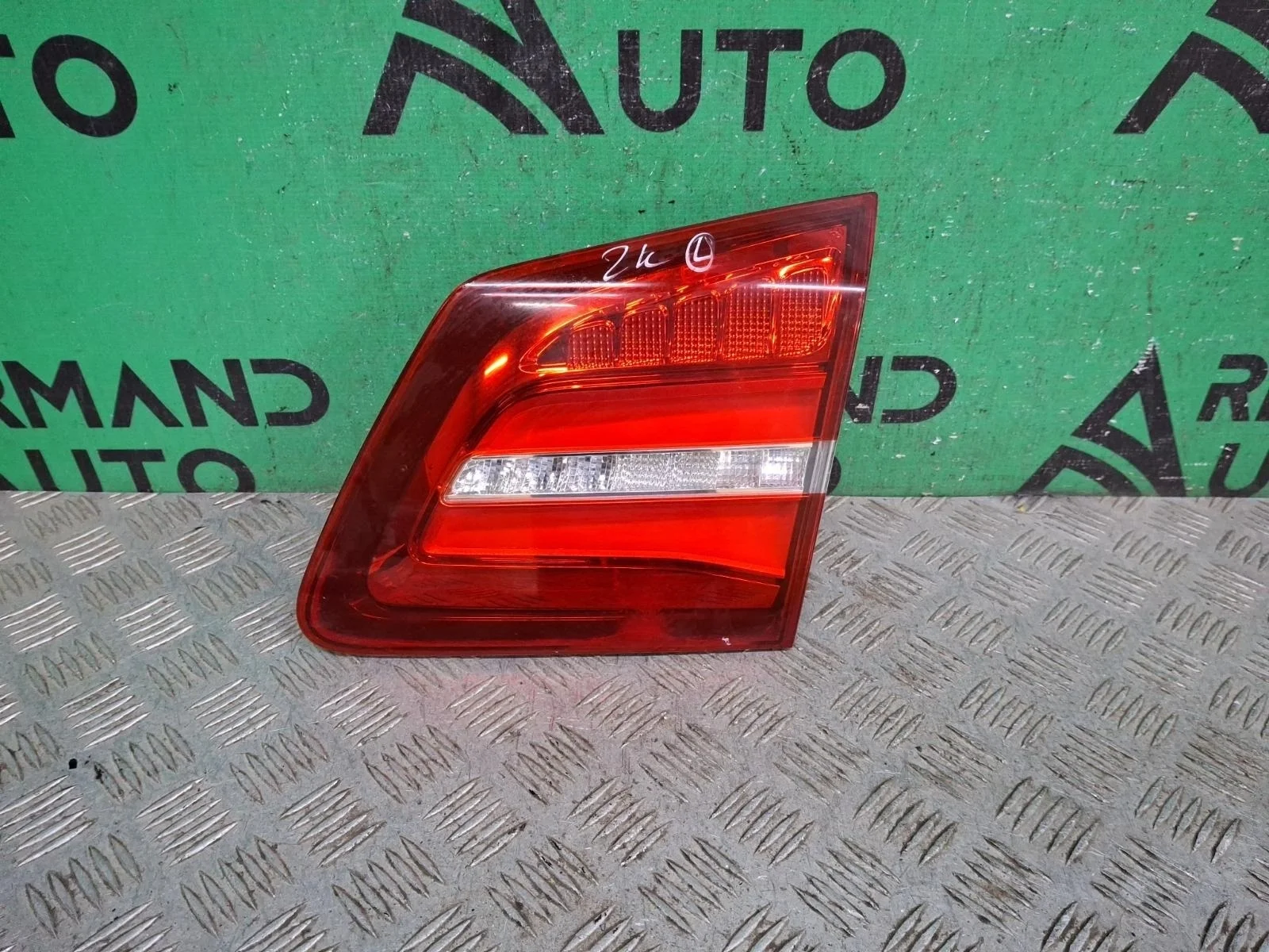 Фонарь внутренний Mercedes GL GLS-Class 2015-2019 A1669060602 X166, правый