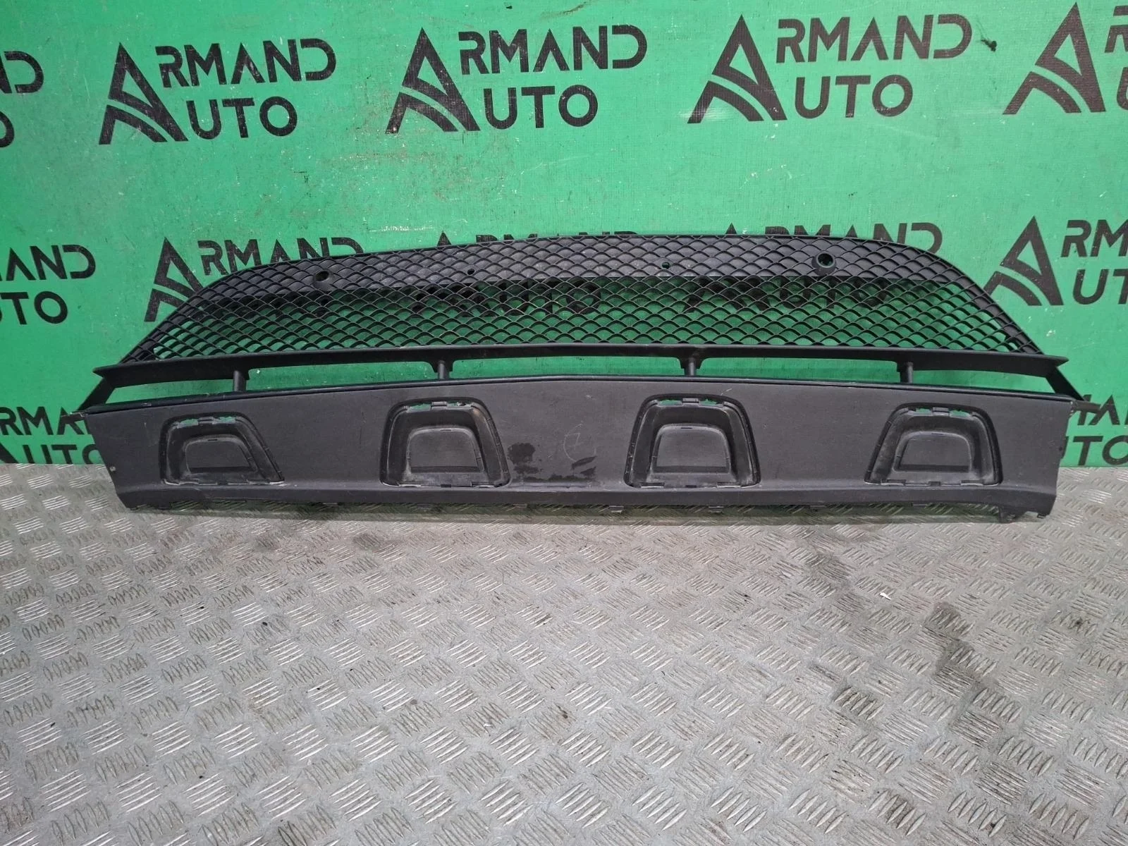 Решетка бампера Mercedes GLC-Class 2015-2019 A2538852400 X253, передняя