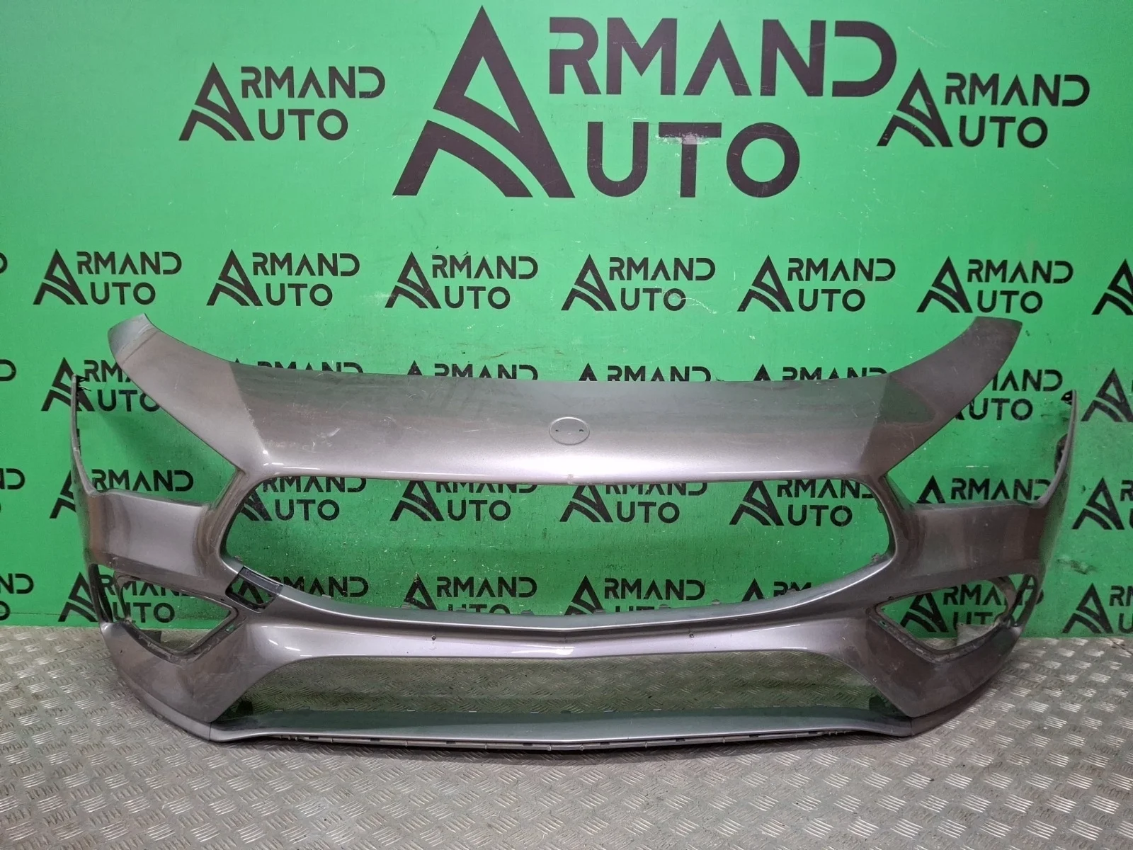 Бампер Mercedes CLA-Class 2019-2025 A11888087009999 C118, передний