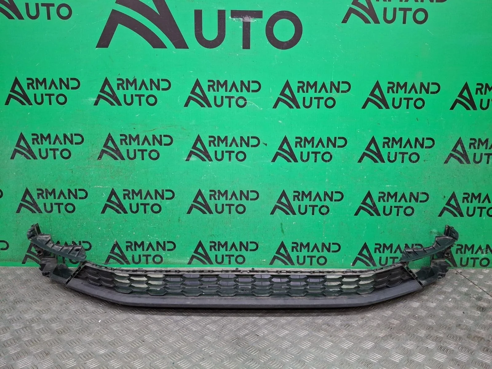 Юбка бампера Volkswagen Tiguan 2016-2020 5NR8059039B9 2, передняя