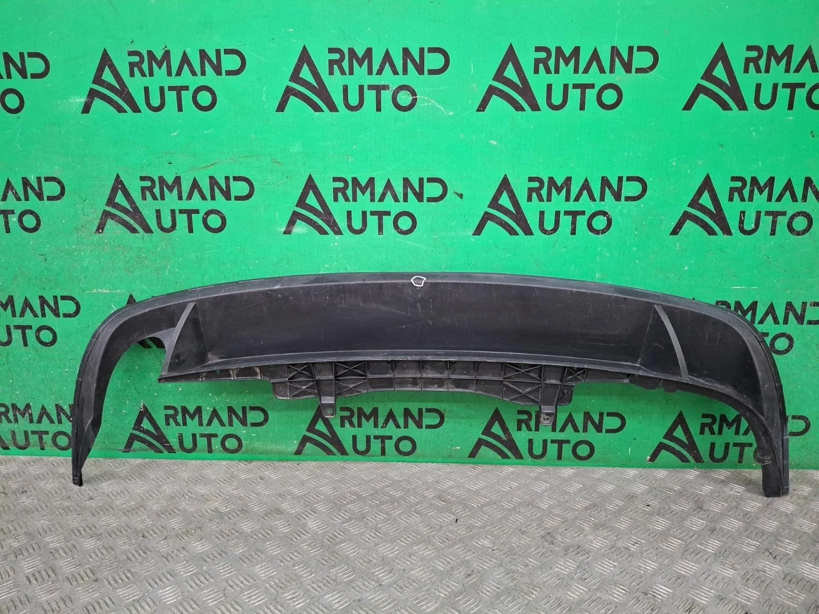 Накладка бампера Volkswagen Passat 2011-2015 3AE807521A9B9 B7, задняя