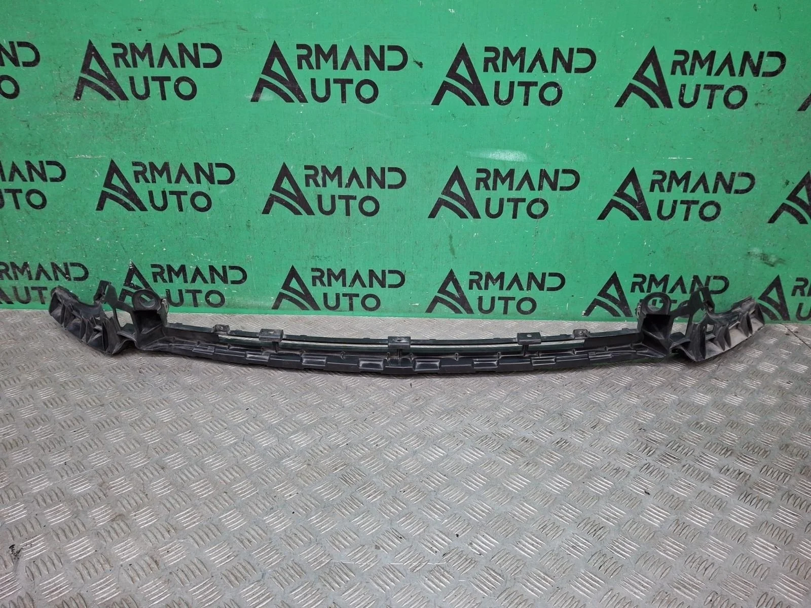 Кронштейн бампера Mercedes E-Class 2016-2020 A2138852500 W213, передний